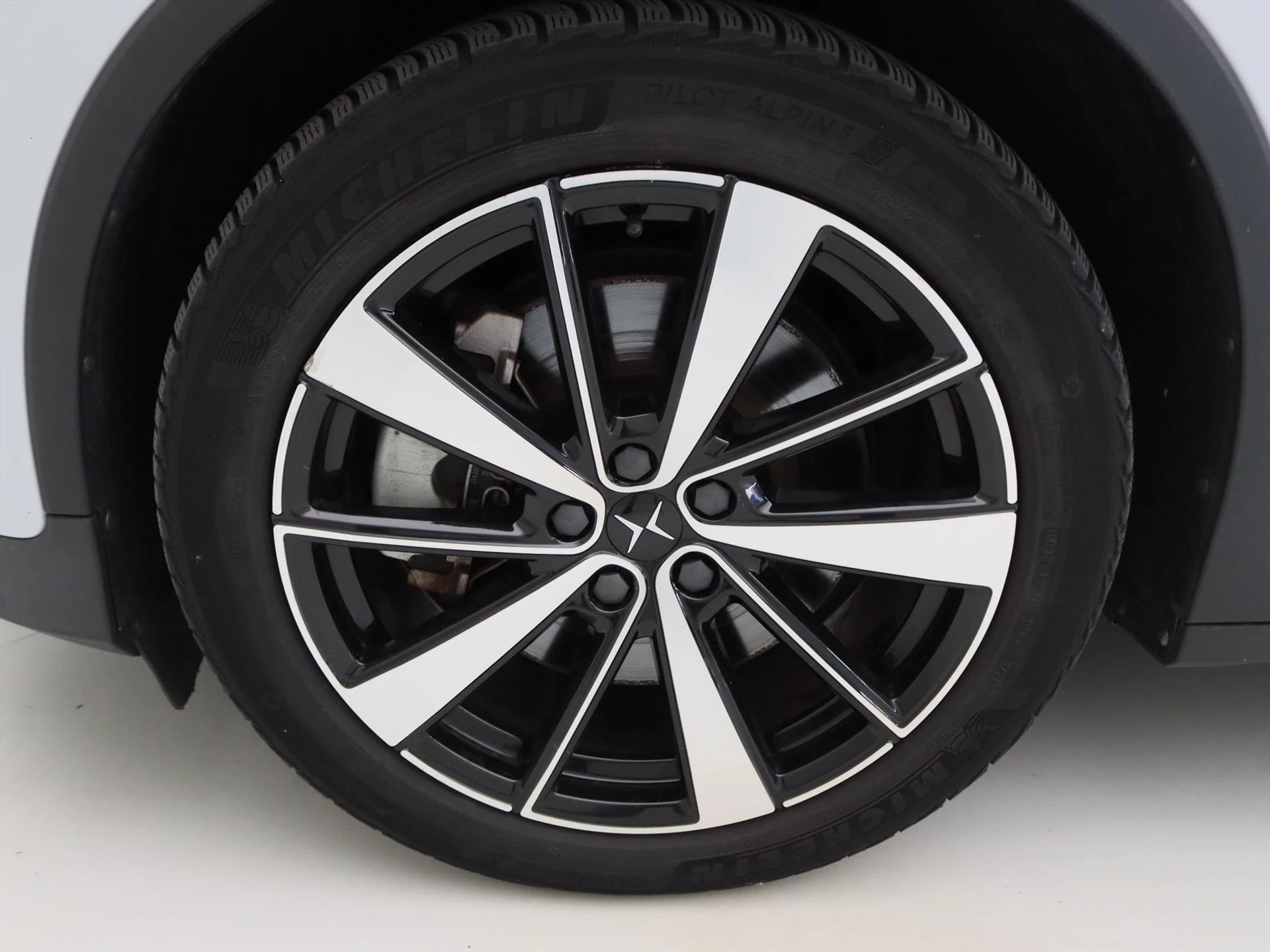 Hoofdafbeelding Polestar 2