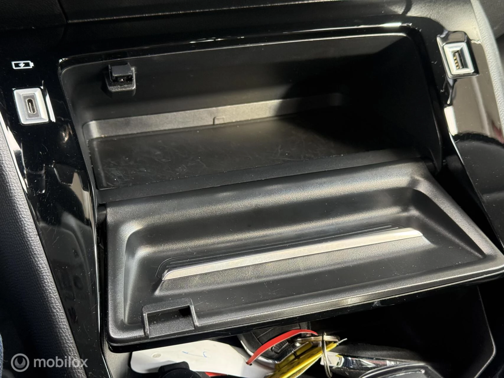 Hoofdafbeelding Peugeot e-208