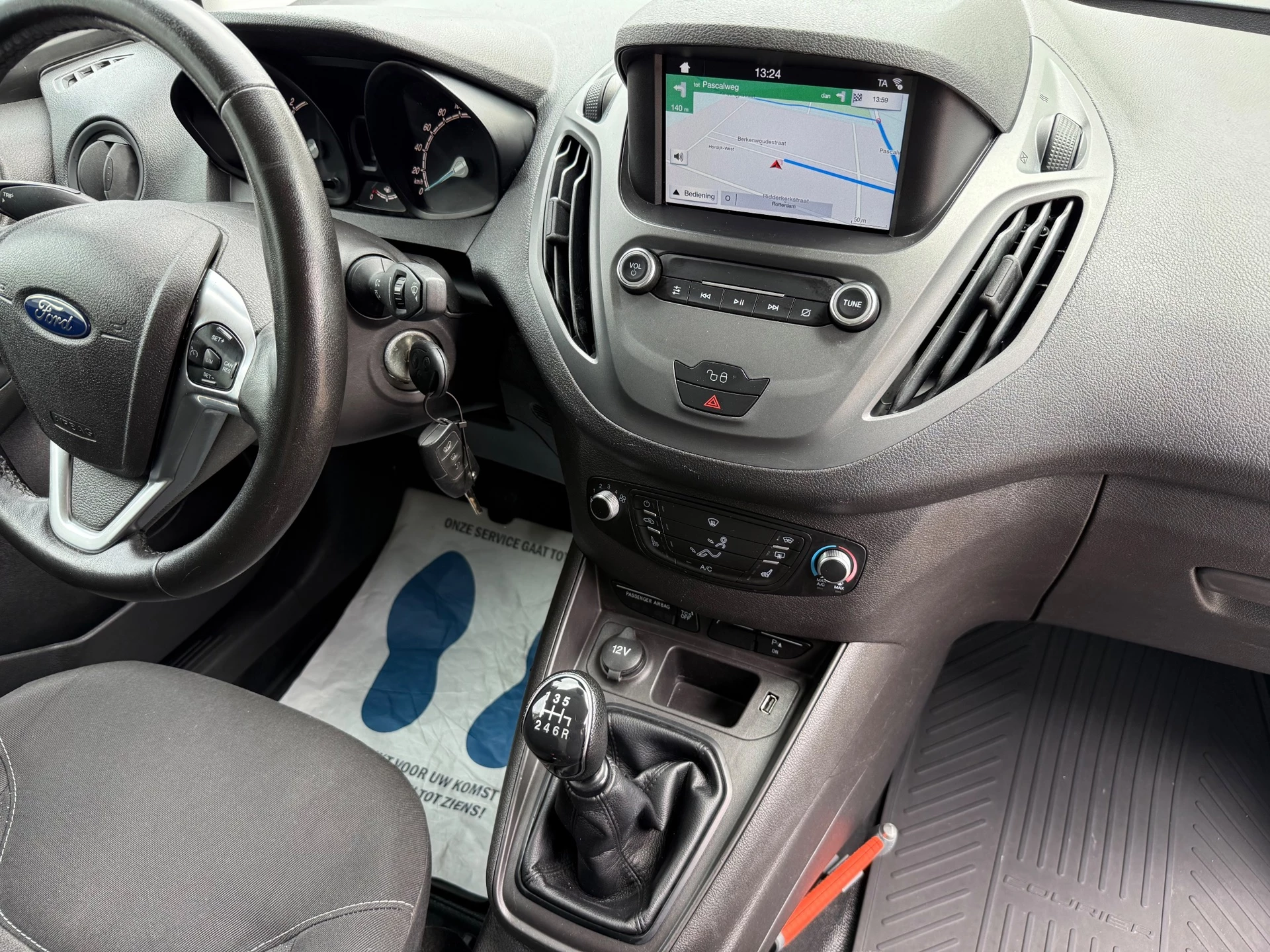 Hoofdafbeelding Ford Transit Courier