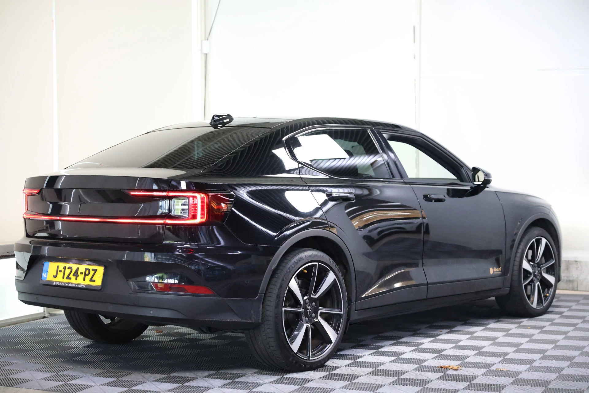 Hoofdafbeelding Polestar 2