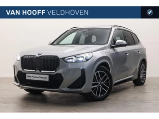 BMW X1 xDrive25e High Executive M Sport Automaat / Panoramadak / Sportstoelen / Comfort Access / M Adaptief onderstel / Adaptieve LED / Stoelverwarming