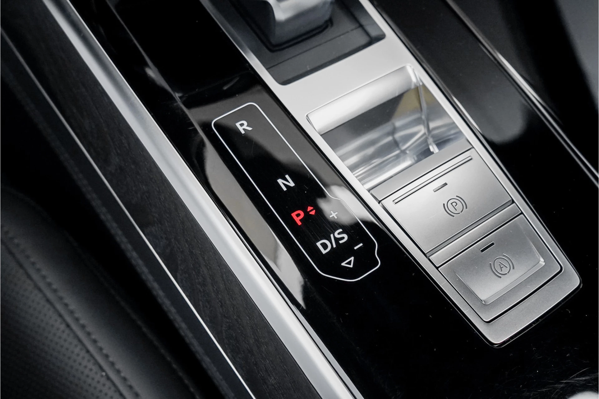 Hoofdafbeelding Audi A8