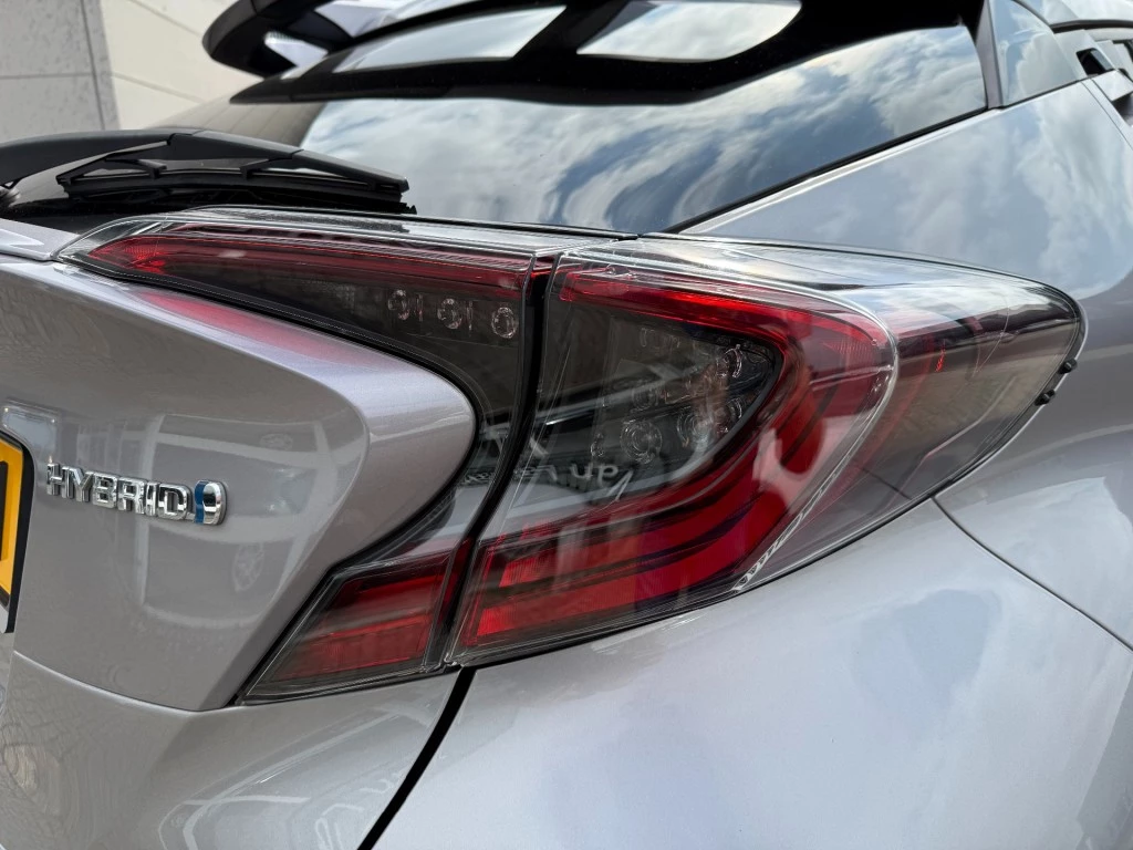 Hoofdafbeelding Toyota C-HR