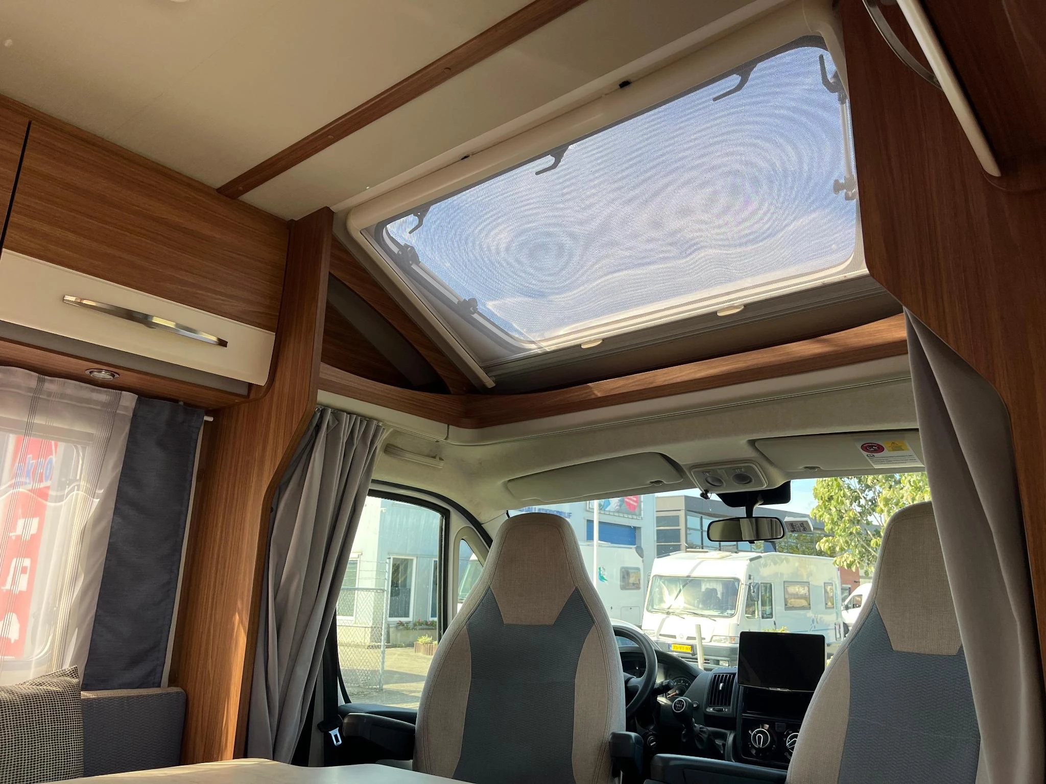 Hoofdafbeelding Carado Capron T 449