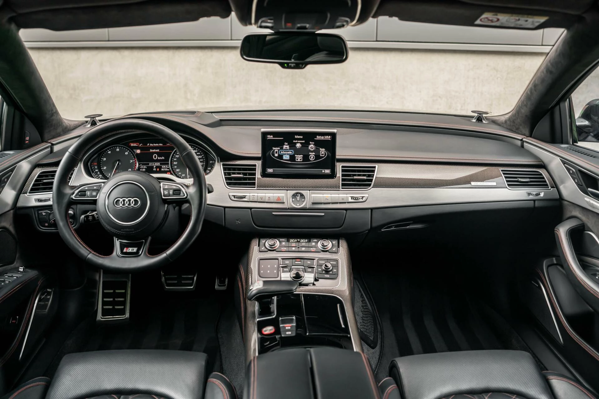 Hoofdafbeelding Audi S8