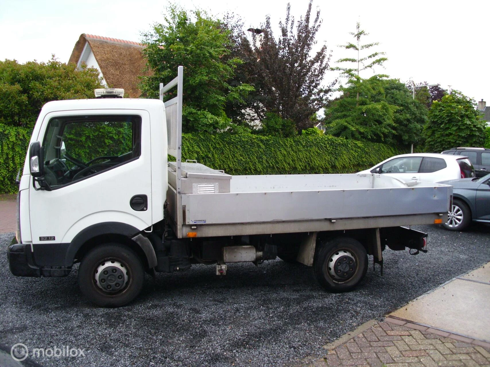 Hoofdafbeelding Nissan NT400 kipper
