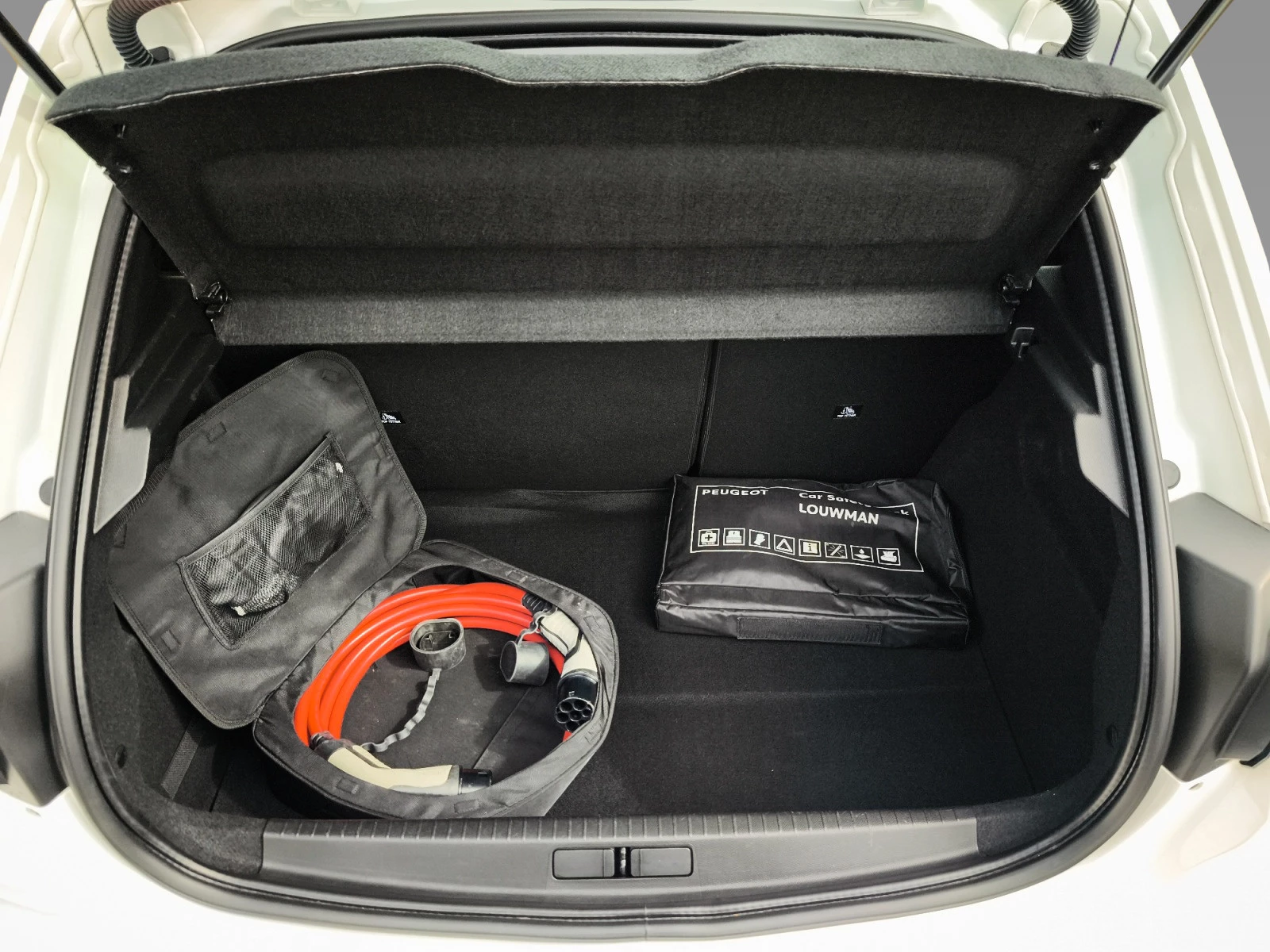 Hoofdafbeelding Peugeot e-208