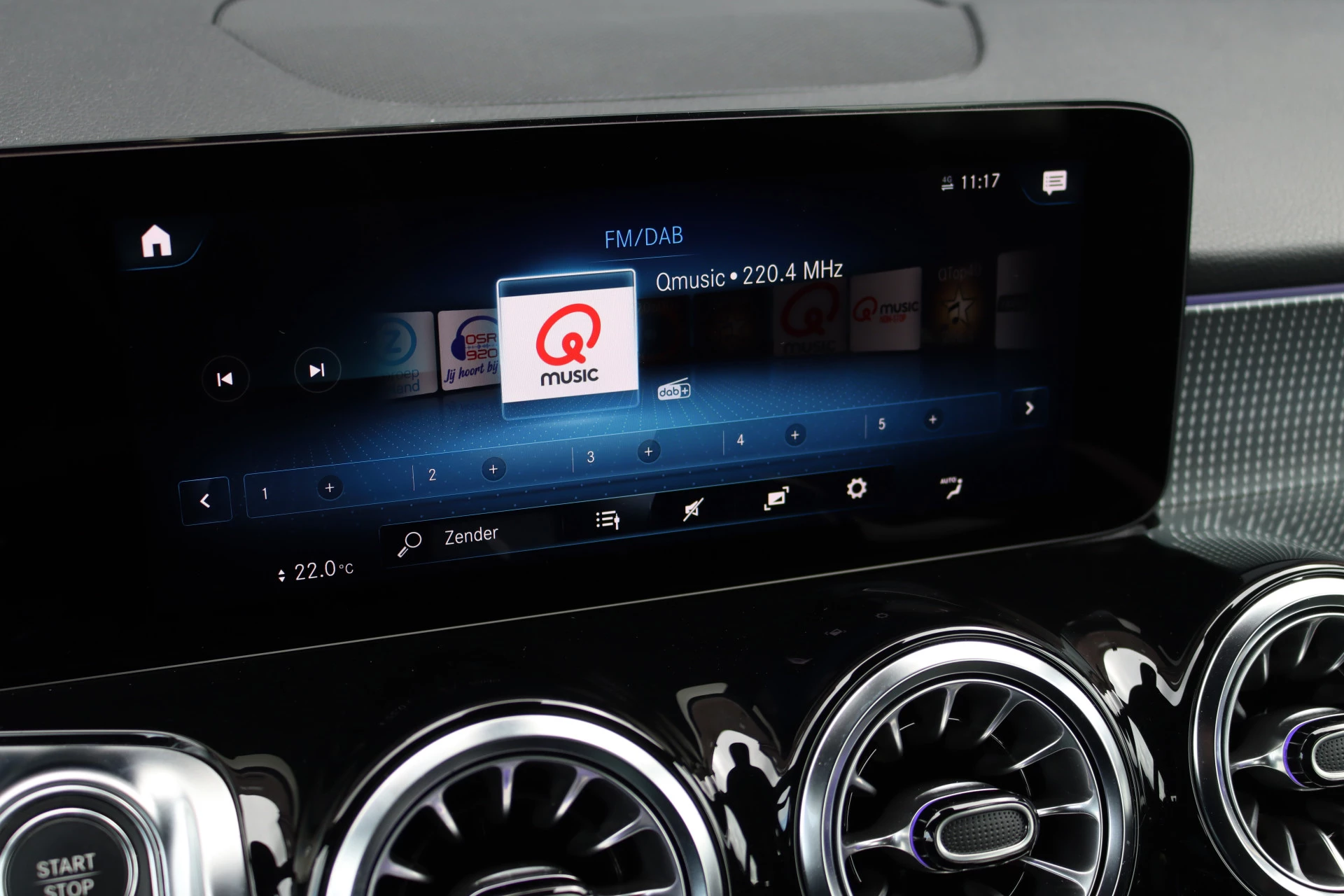 Hoofdafbeelding Mercedes-Benz EQB