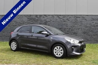 Hoofdafbeelding Kia Rio Kia Rio 1.0 TGDI DynamicLine Automaat Applecarply Stuur-stoel verwarming Parkeer camera