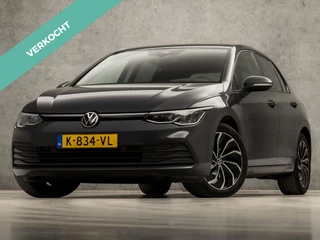 Volkswagen Golf 2.0 TDI Sport 150Pk Automaat (APPLE CARPLAY, GROOT NAVI, SFEERVERLICHTING, STUUR/STOELVERWARMING, GETINT GLAS, SPORTSTOELEN, KEYLESS, LED KOPLAMPEN, NIEUWE APK, NIEUWSTAAT)