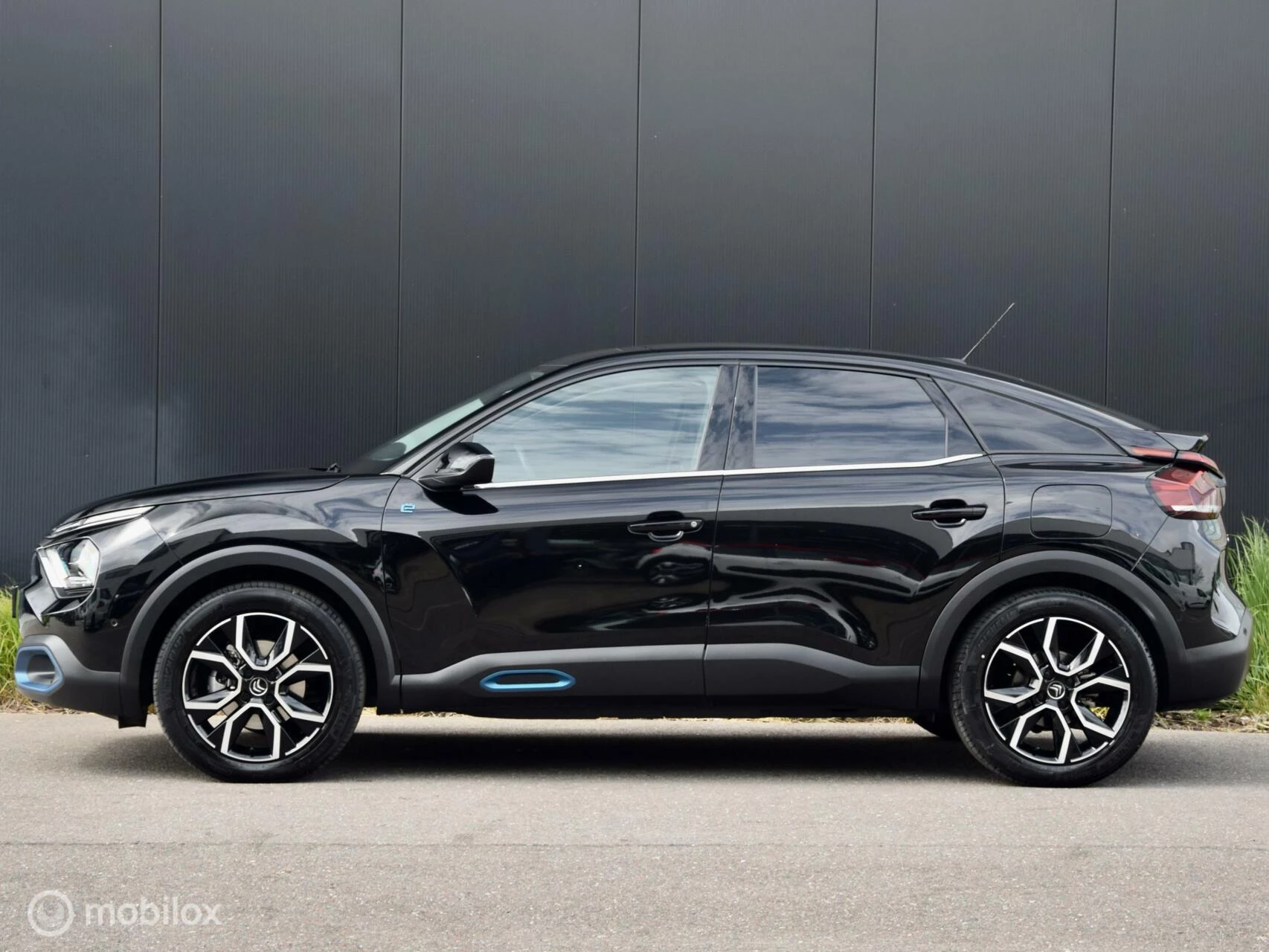 Hoofdafbeelding Citroën ë-C4