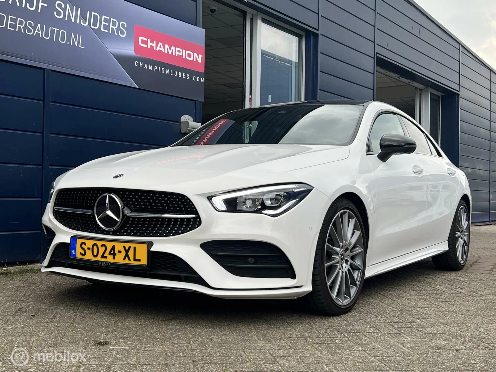 Hoofdafbeelding Mercedes-Benz CLA