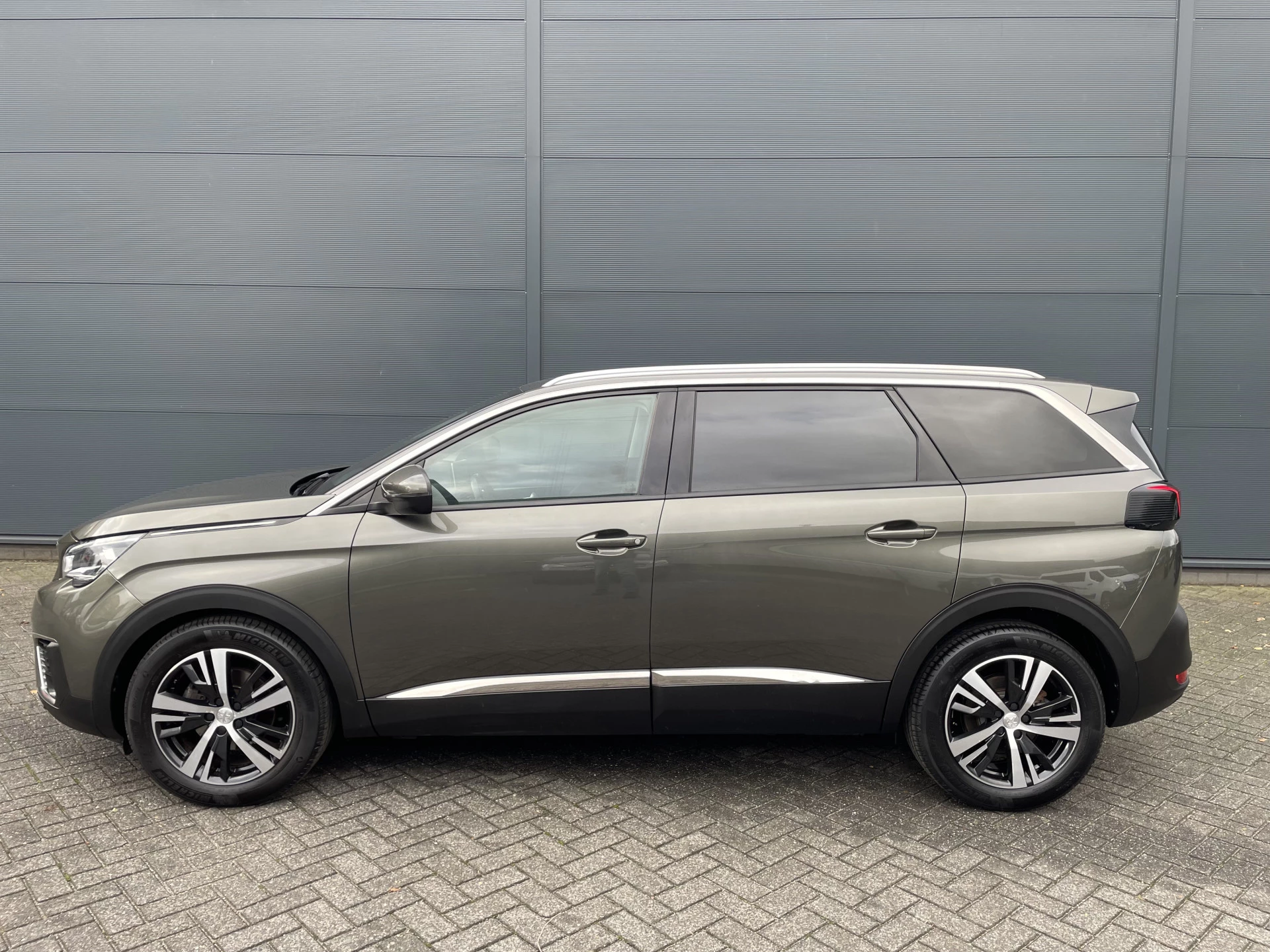 Hoofdafbeelding Peugeot 5008