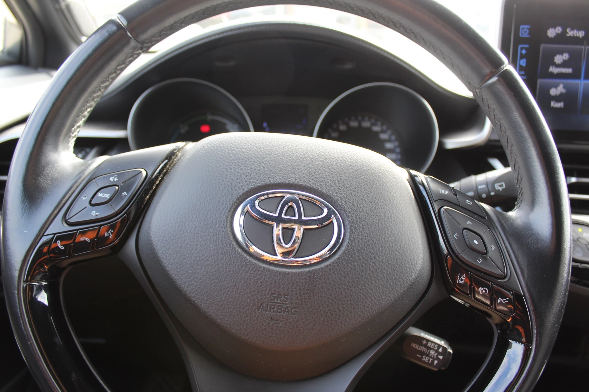 Hoofdafbeelding Toyota C-HR