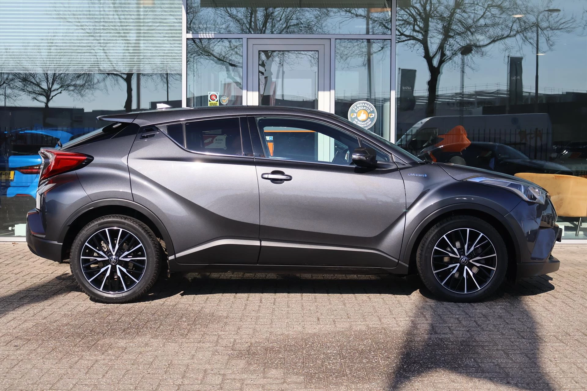 Hoofdafbeelding Toyota C-HR