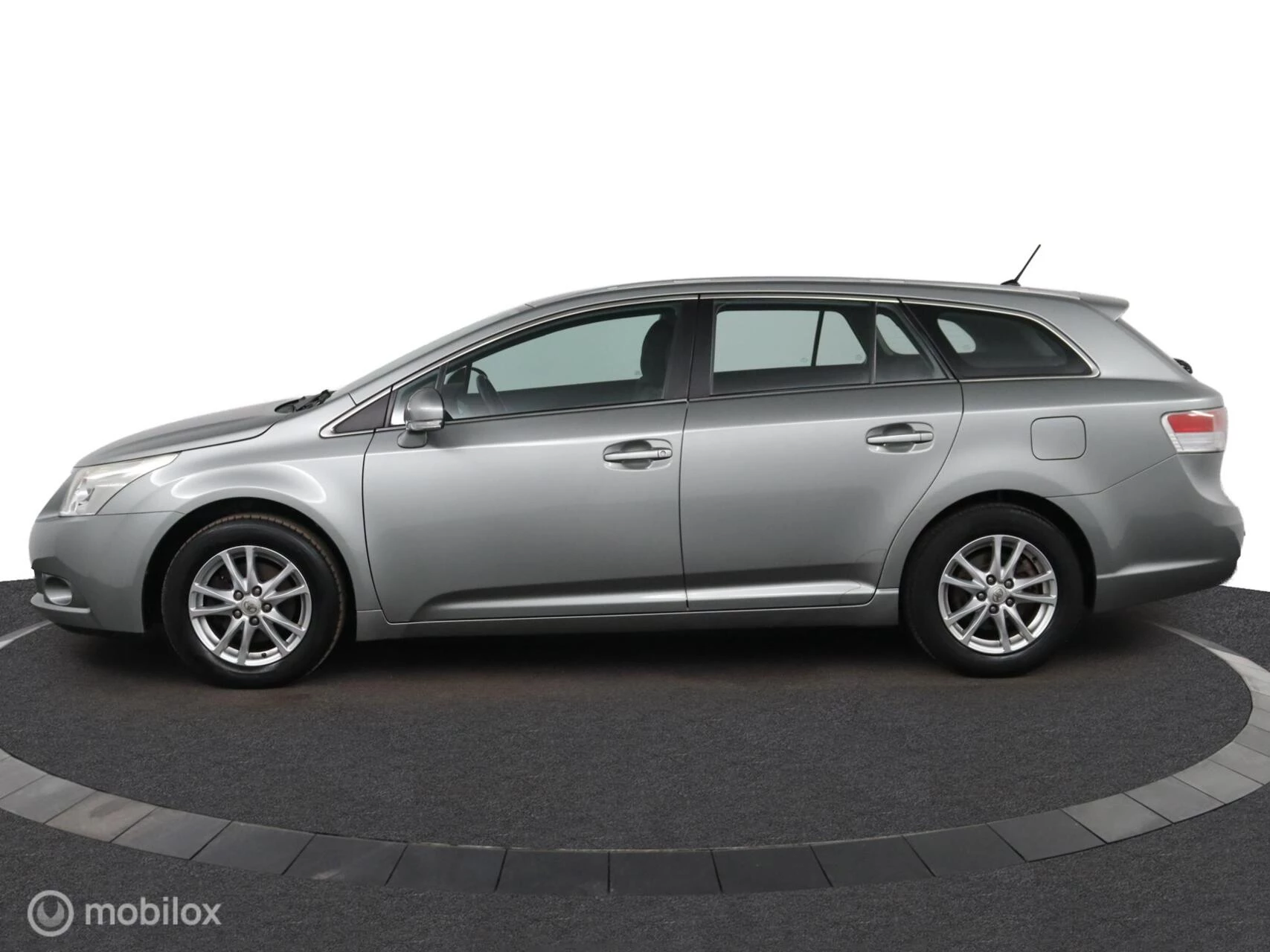 Hoofdafbeelding Toyota Avensis
