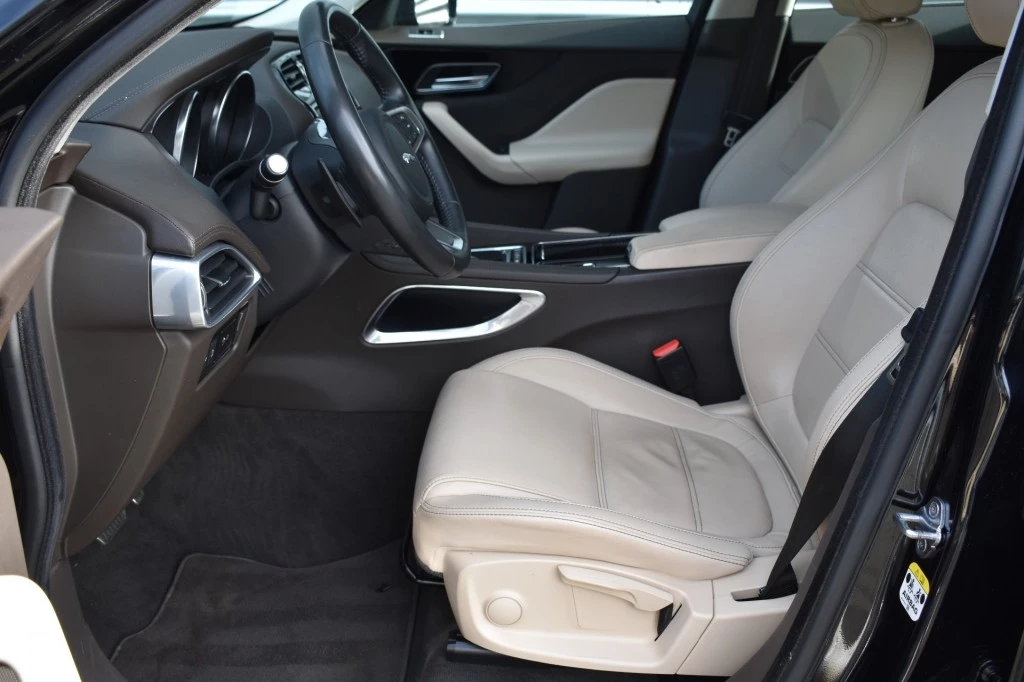 Hoofdafbeelding Jaguar F-PACE