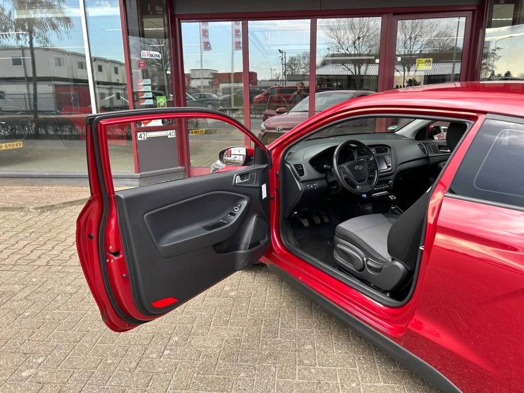 Hoofdafbeelding Hyundai i20