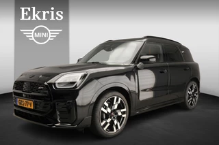 Hoofdafbeelding MINI Countryman MINI Countryman Cooper JCW uitvoering / Panoramadak / Trekhaak / LED / Head-up / Harman Kardon / Alu wielen 20 inch