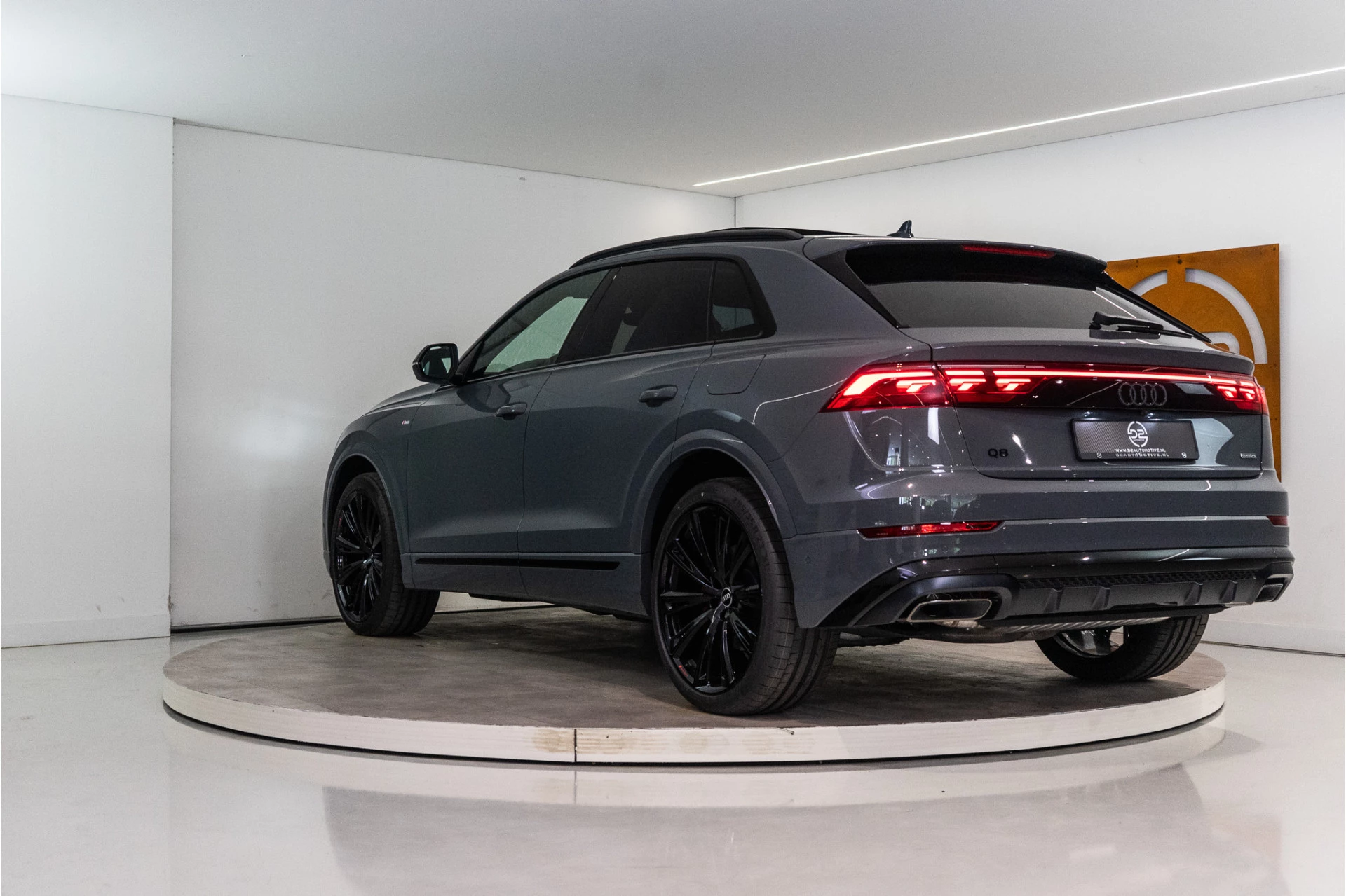 Hoofdafbeelding Audi Q8
