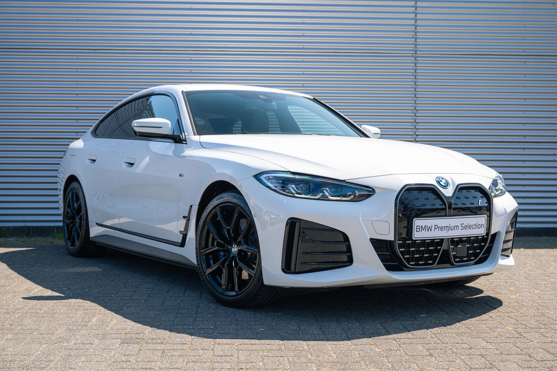 Hoofdafbeelding BMW i4