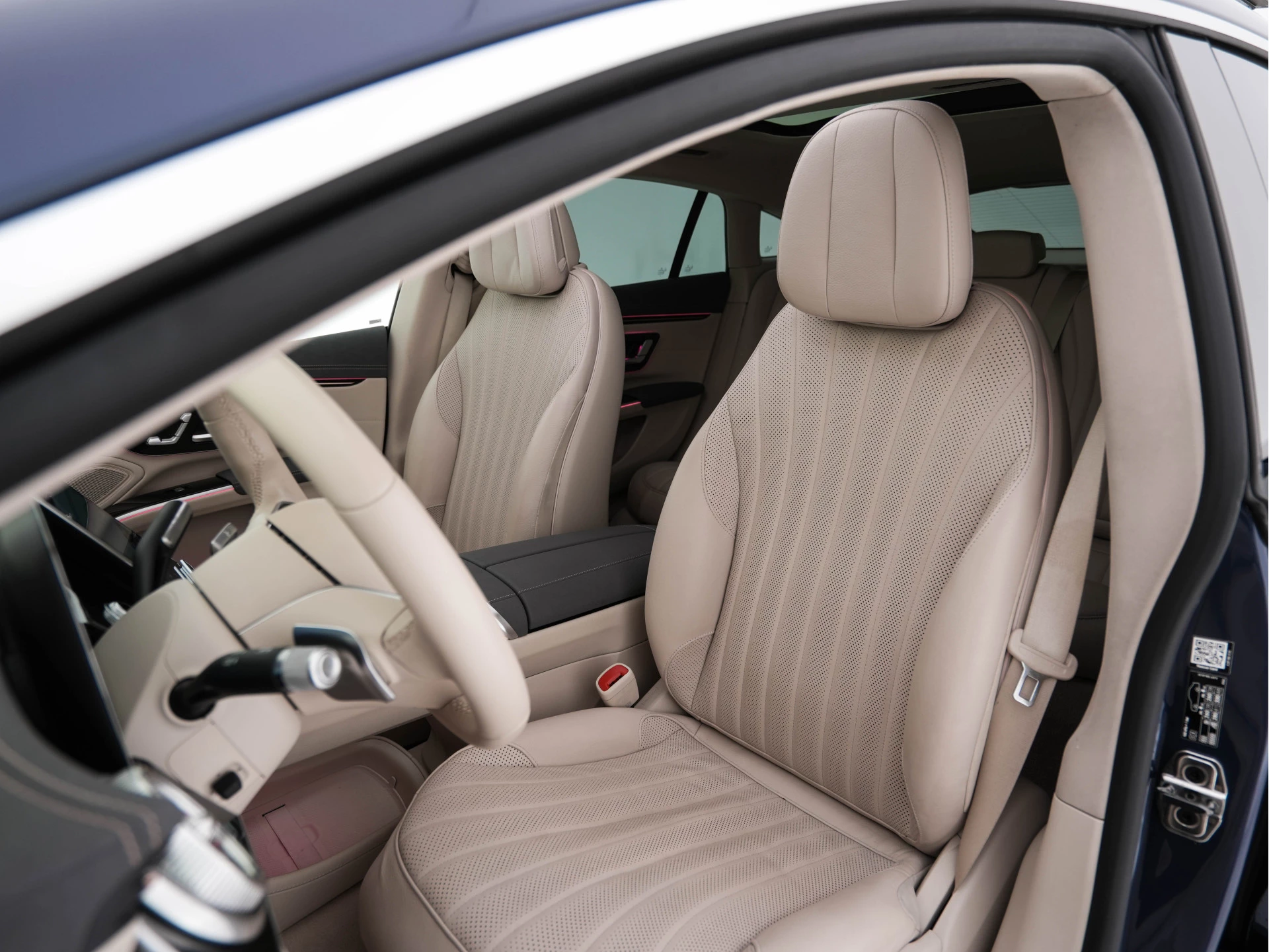 Hoofdafbeelding Mercedes-Benz EQS