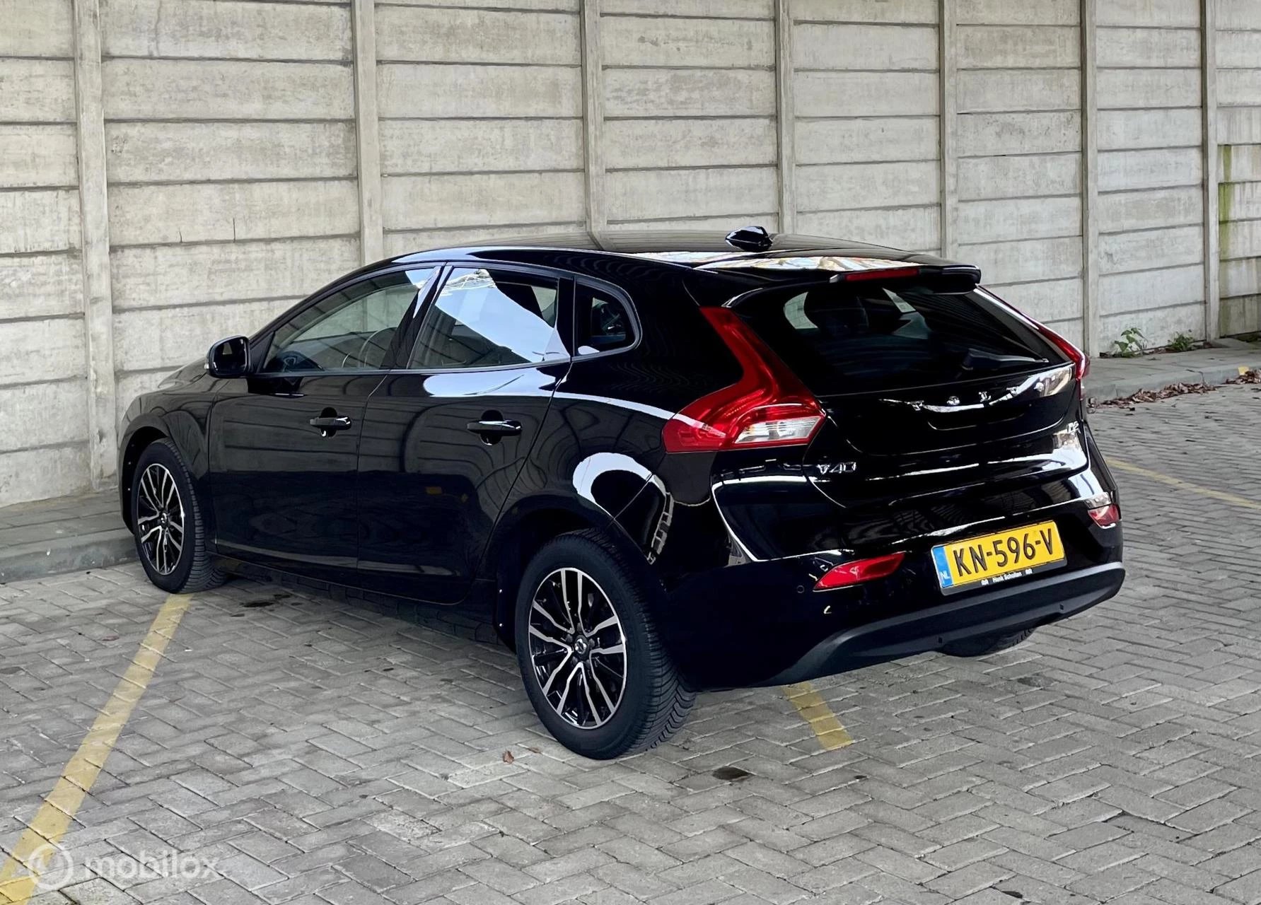 Hoofdafbeelding Volvo V40