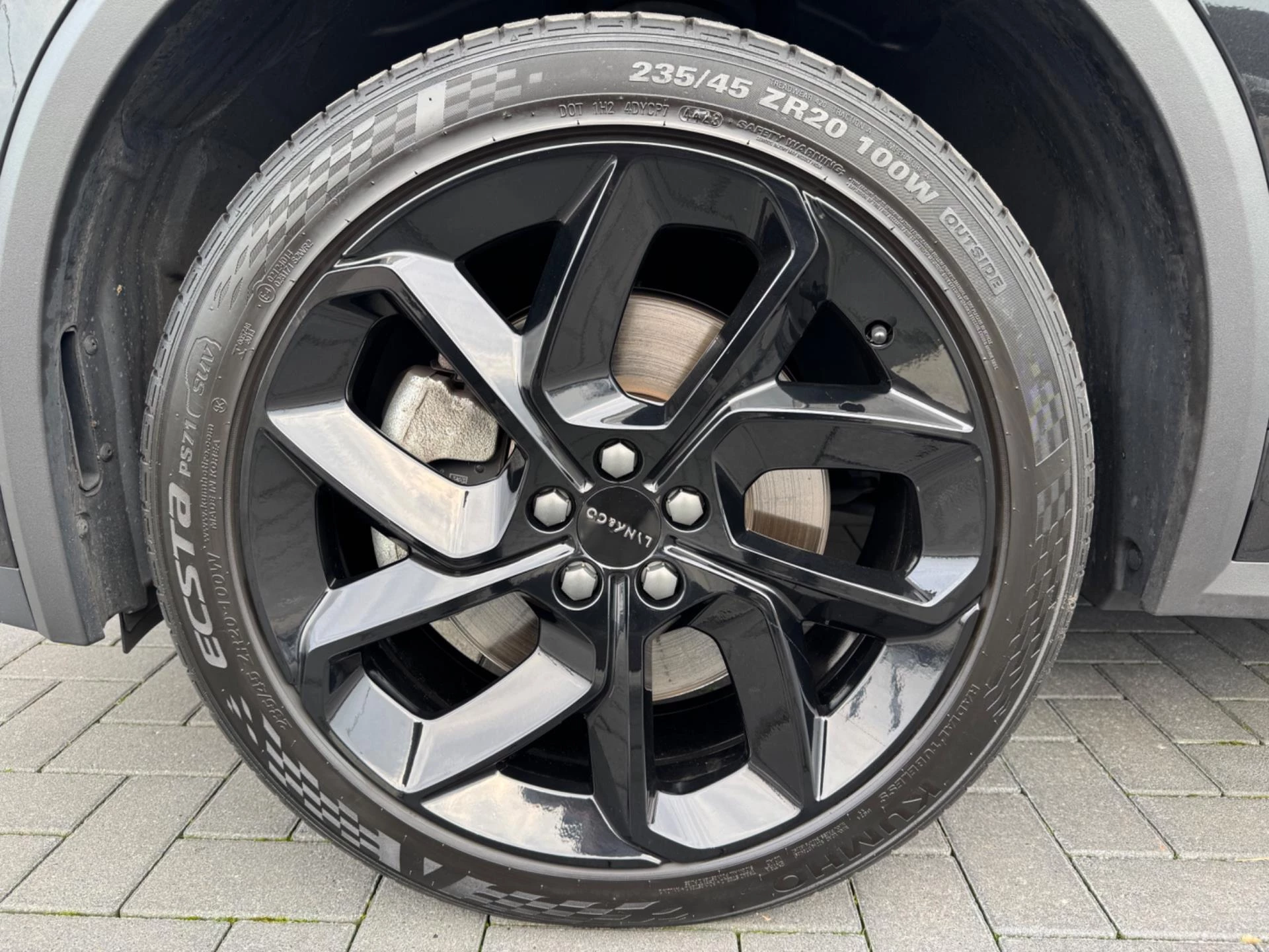 Hoofdafbeelding Lynk & Co 01