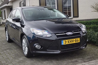 Ford Focus 1.0 Ecoboost (125pk) Titanium 1ste Eigenaar! Dealer Onderhouden! Navi/Stoelverwarming/Trekhaak