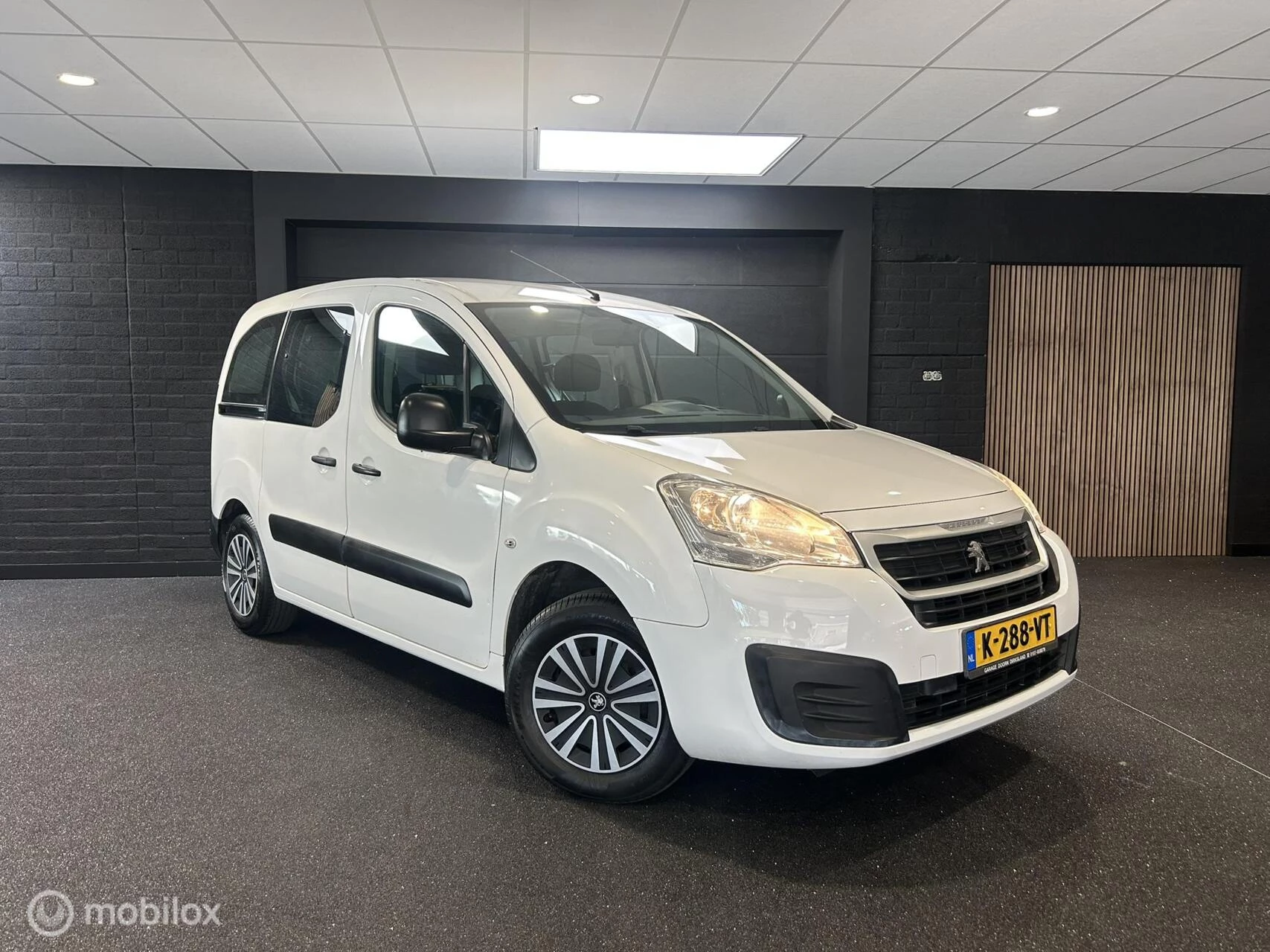 Hoofdafbeelding Peugeot Partner