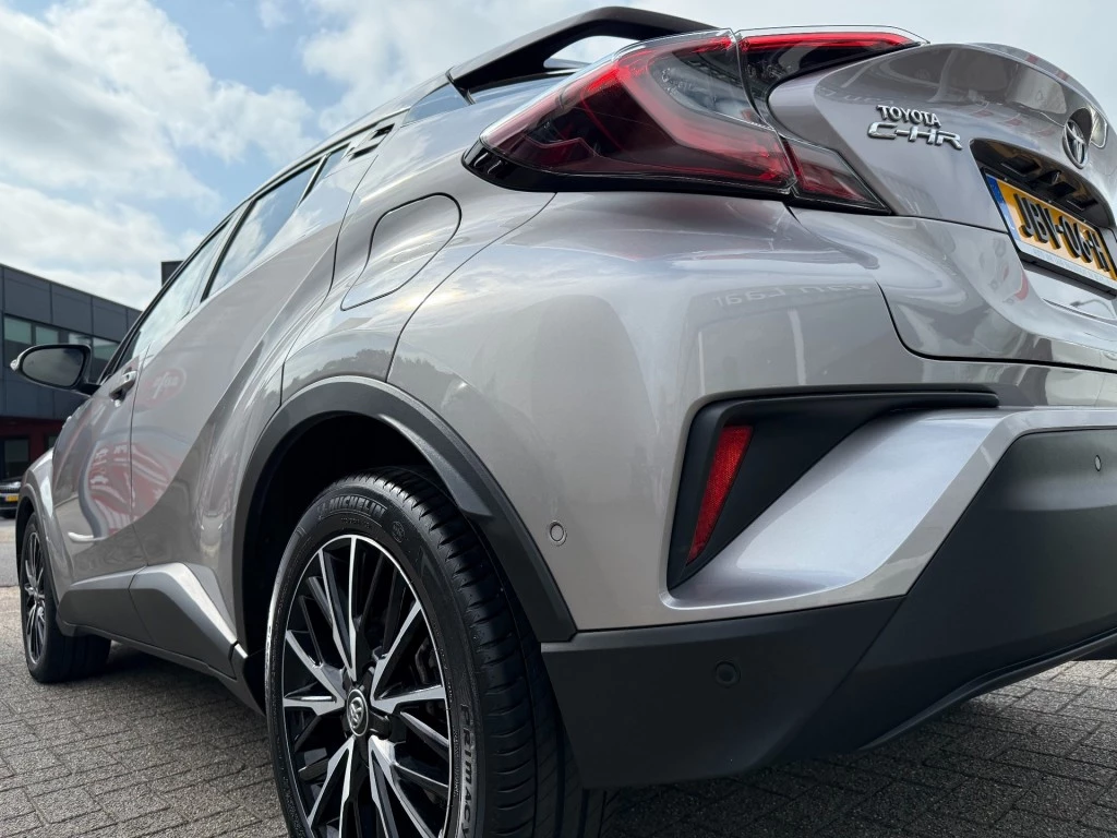 Hoofdafbeelding Toyota C-HR