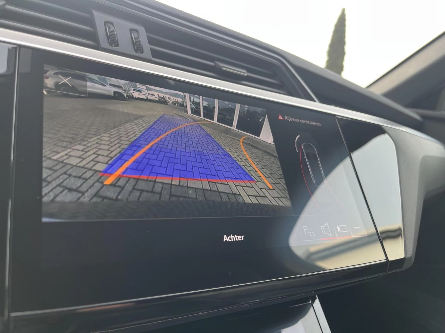 Hoofdafbeelding Audi Q8 e-tron