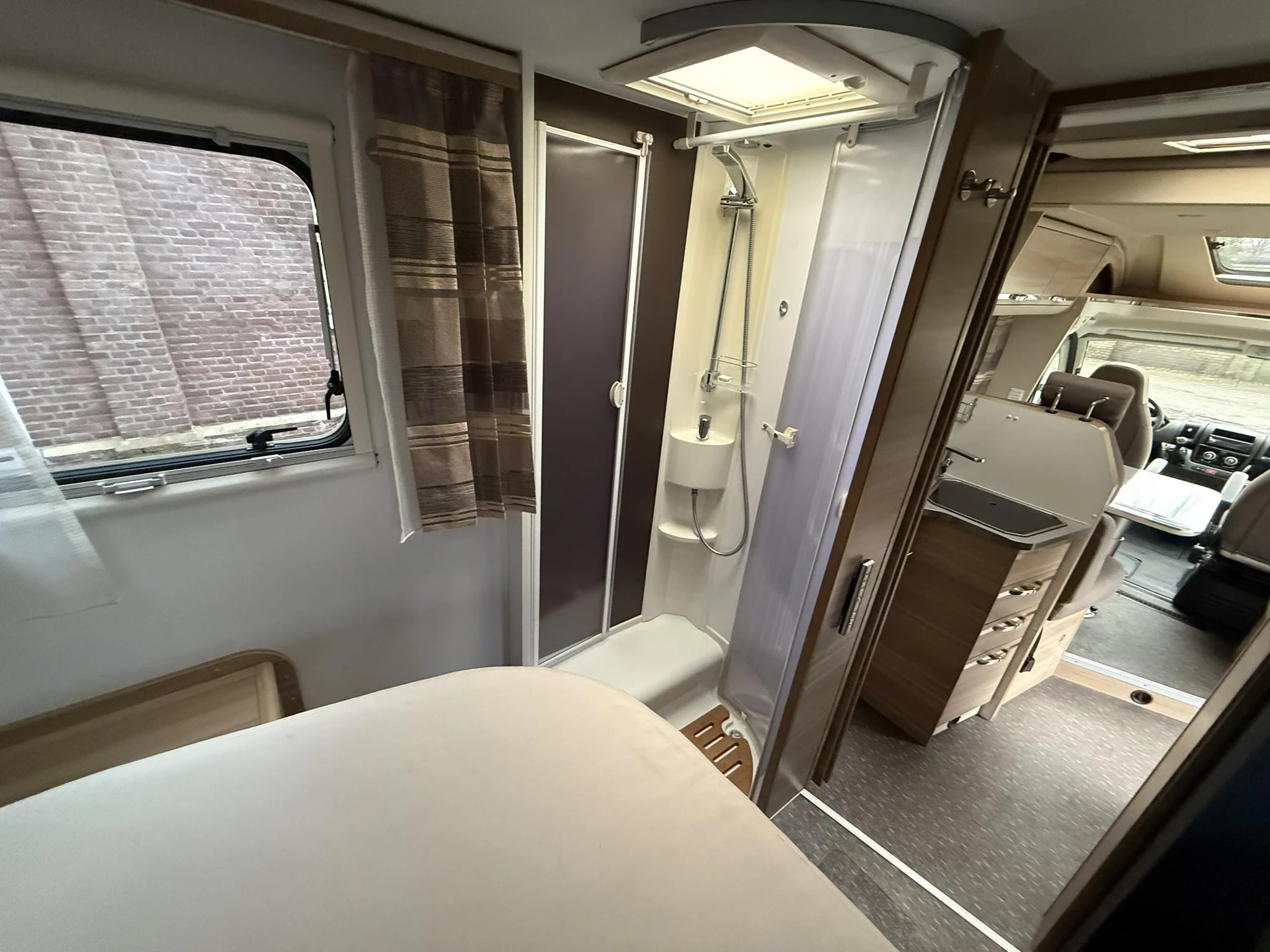 Hoofdafbeelding Adria Matrix m 670 sc