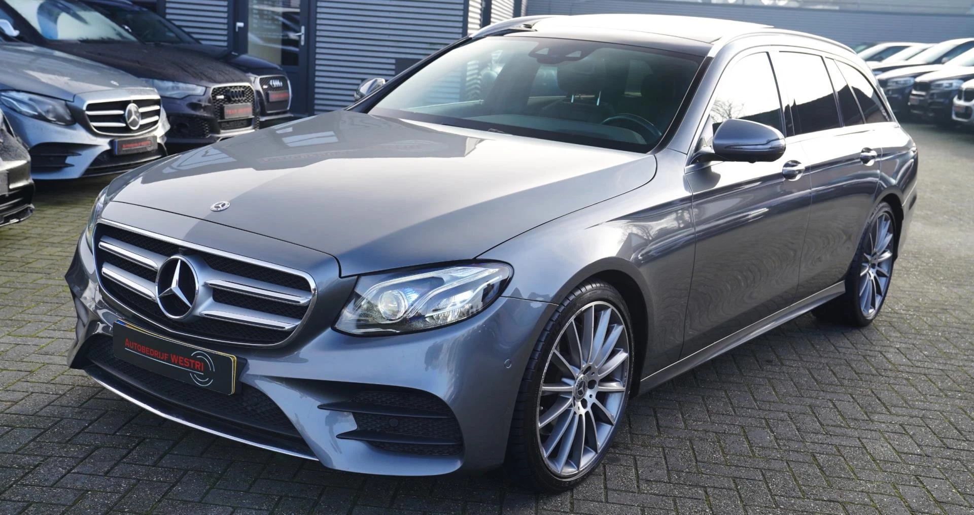 Hoofdafbeelding Mercedes-Benz E-Klasse