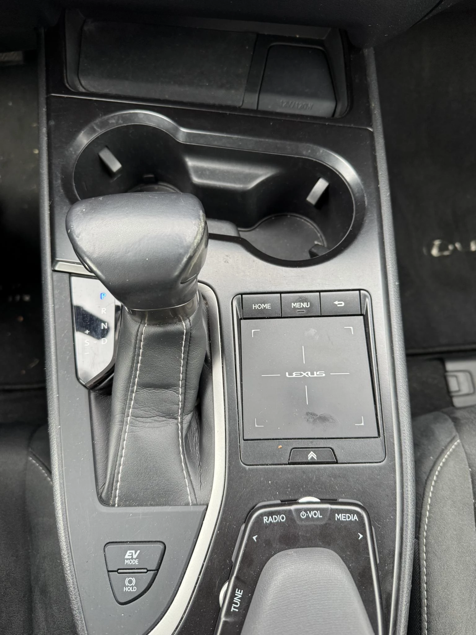 Hoofdafbeelding Lexus UX