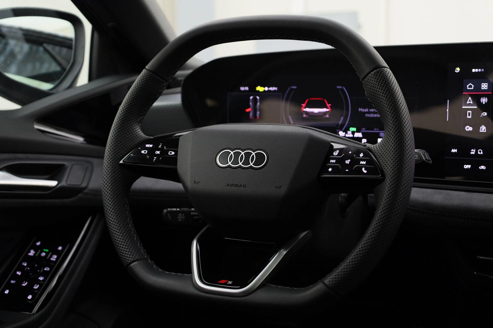 Hoofdafbeelding Audi A6 Avant e-tron