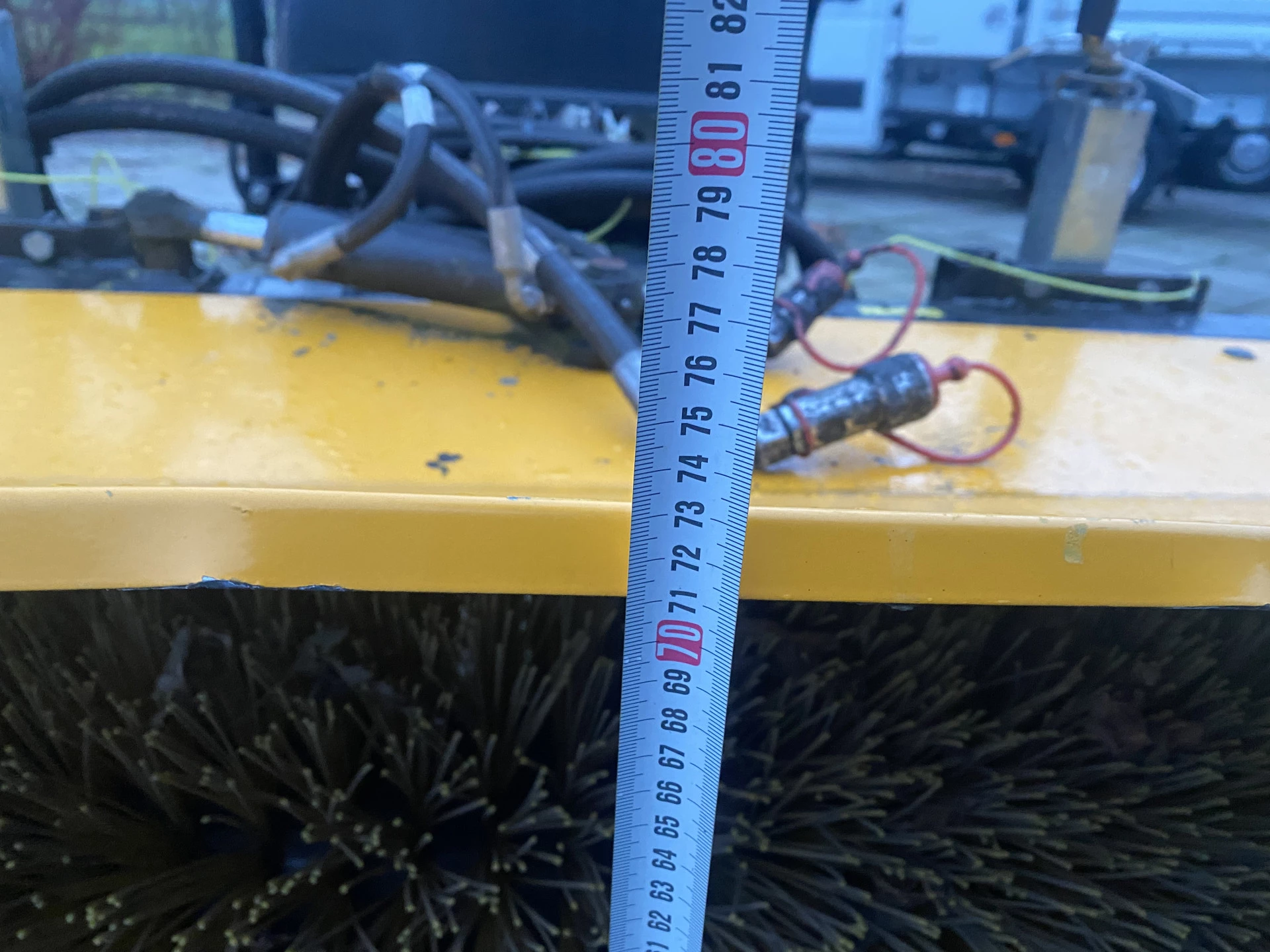 Hoofdafbeelding NIDO Rolbezem Sneeuwbezem