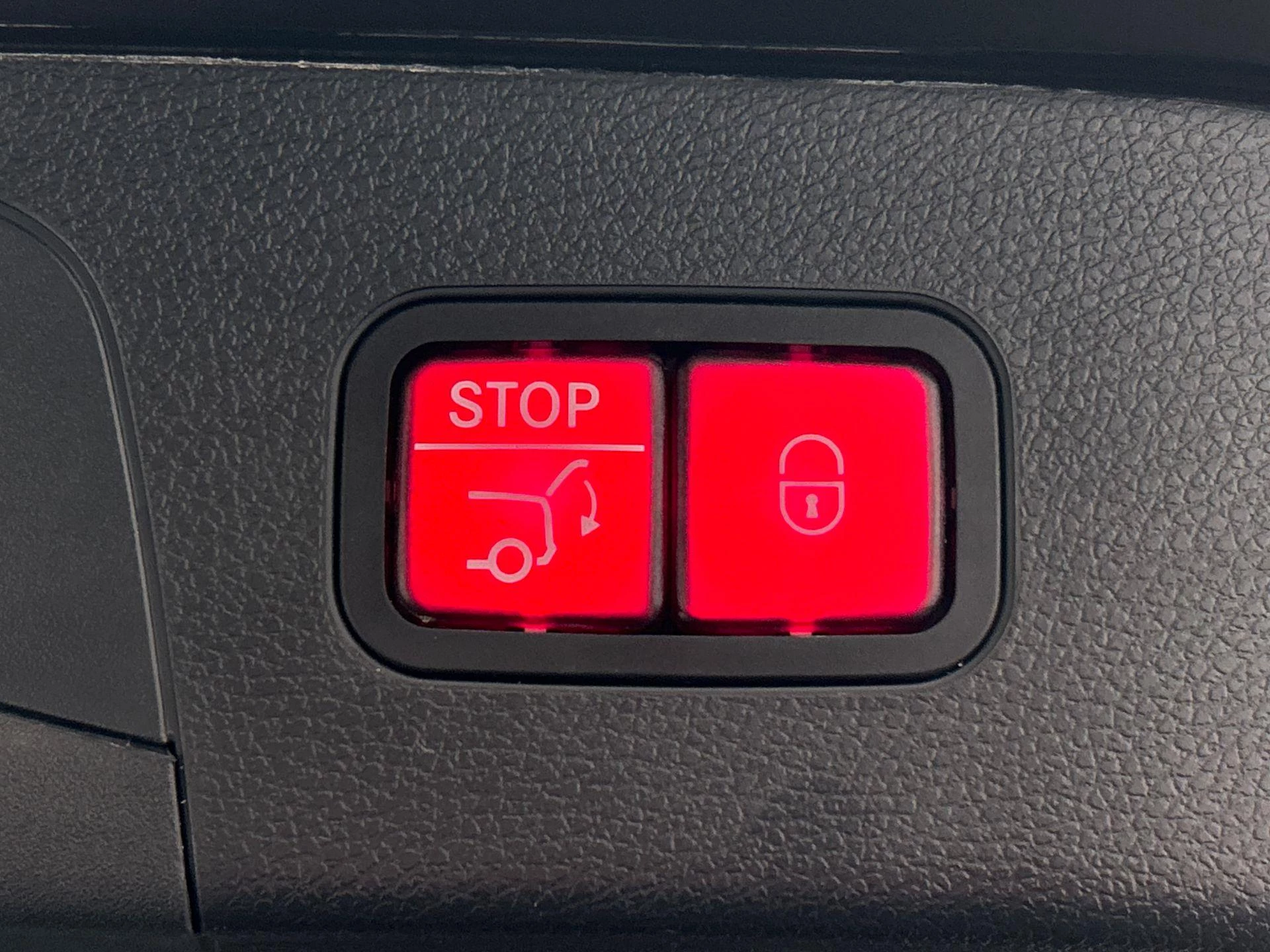 Hoofdafbeelding Mercedes-Benz EQC