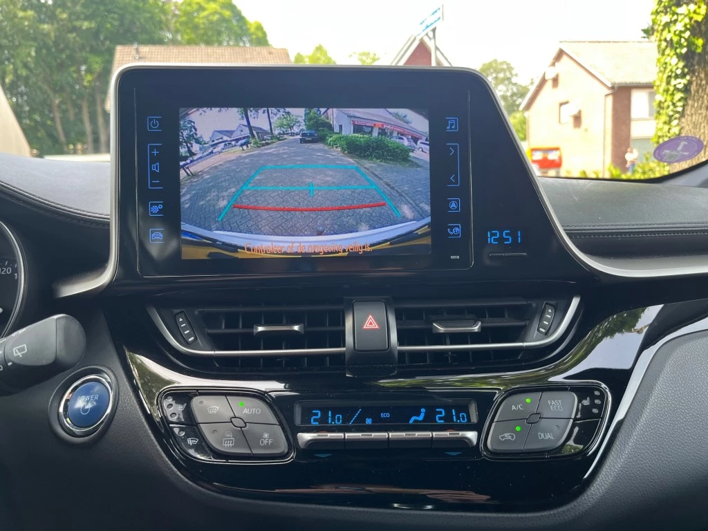 Hoofdafbeelding Toyota C-HR