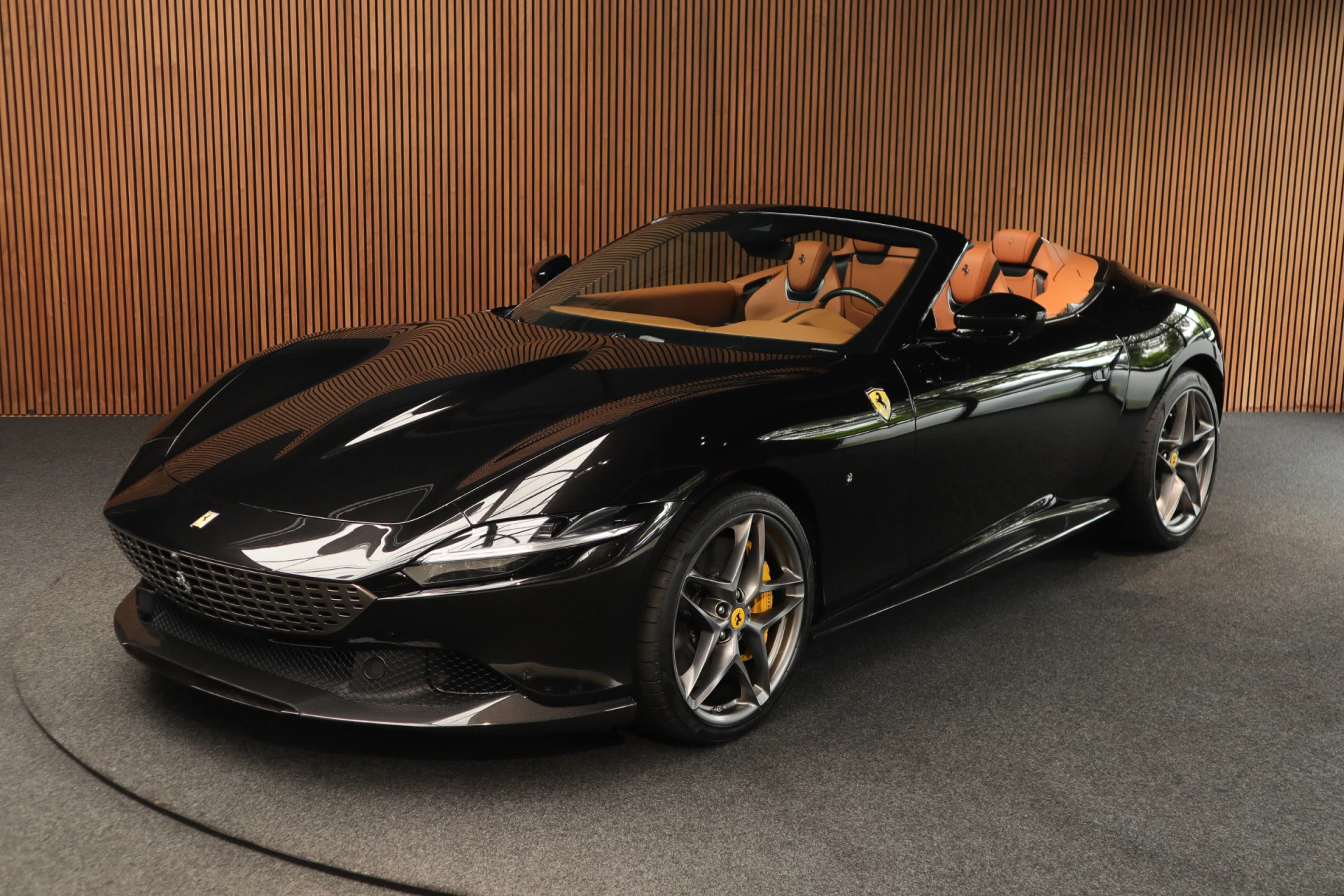 Hoofdafbeelding Ferrari Roma