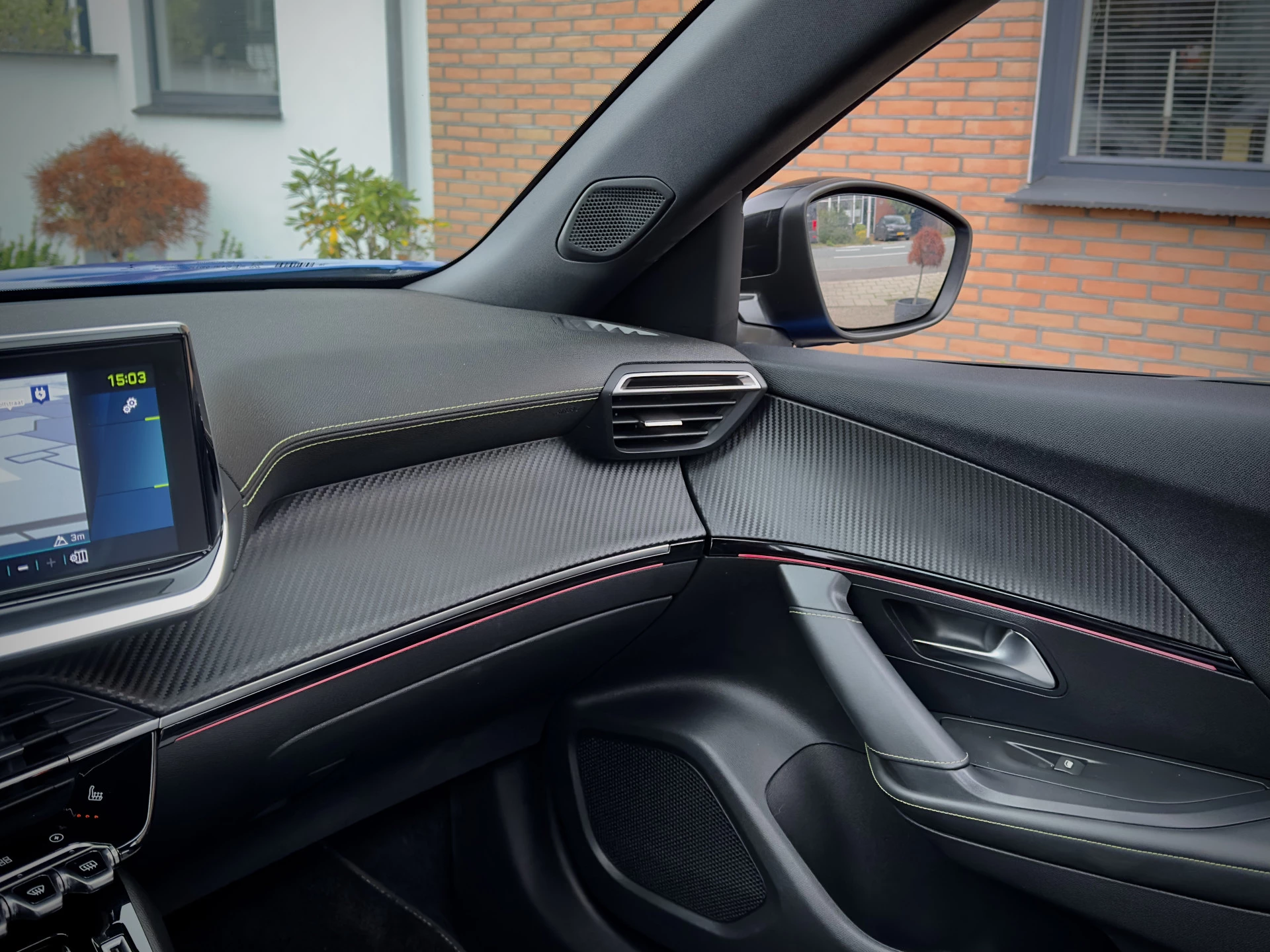 Hoofdafbeelding Peugeot e-2008