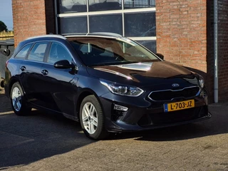 Hoofdafbeelding Kia Ceed Kia Ceed Dynamic Line, Trekhaak, Camera, Navi, origineel NL auto