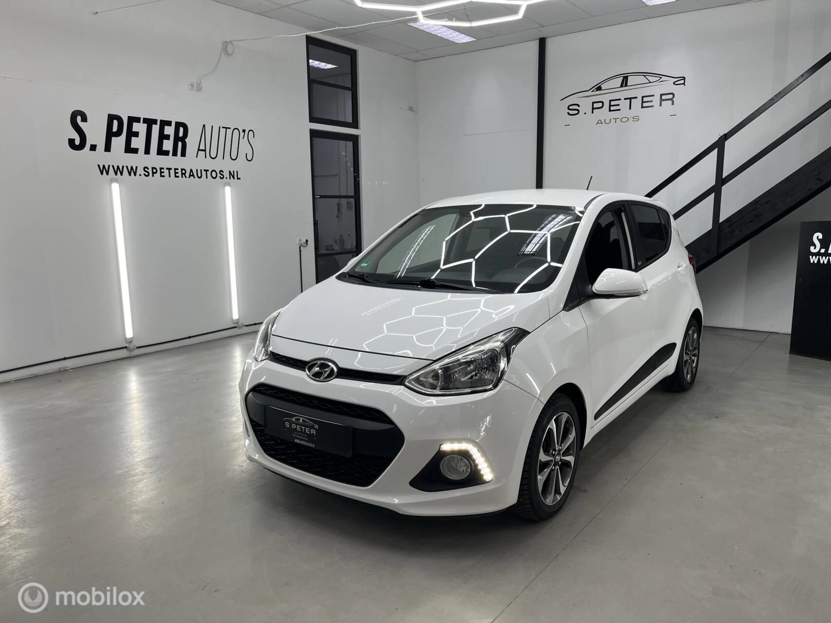 Hoofdafbeelding Hyundai i10