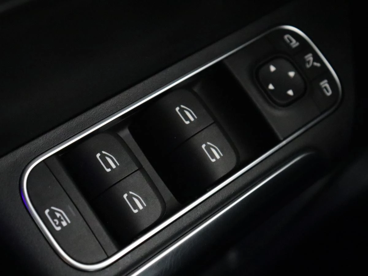 Hoofdafbeelding Mercedes-Benz EQA