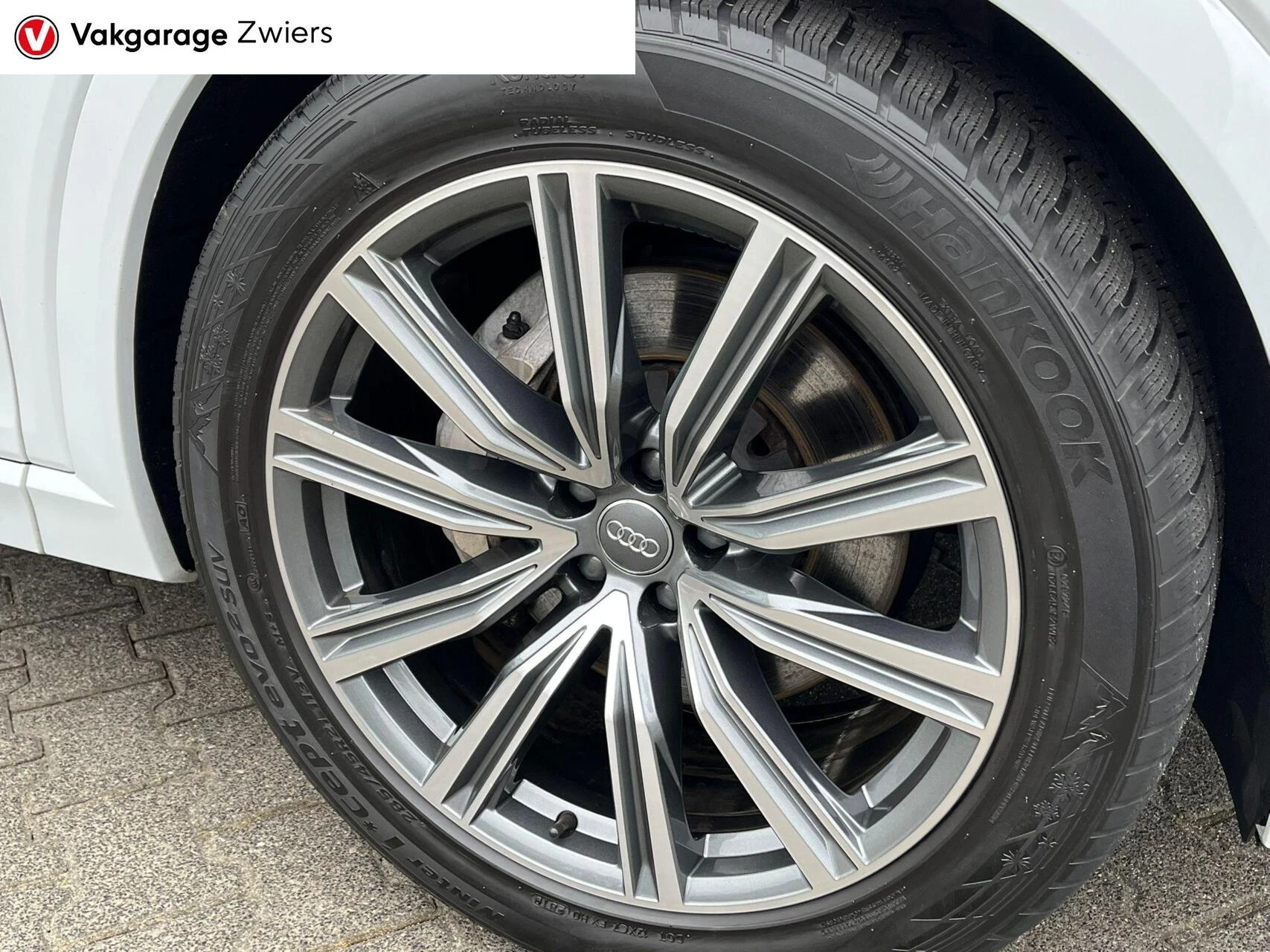 Hoofdafbeelding Audi e-tron