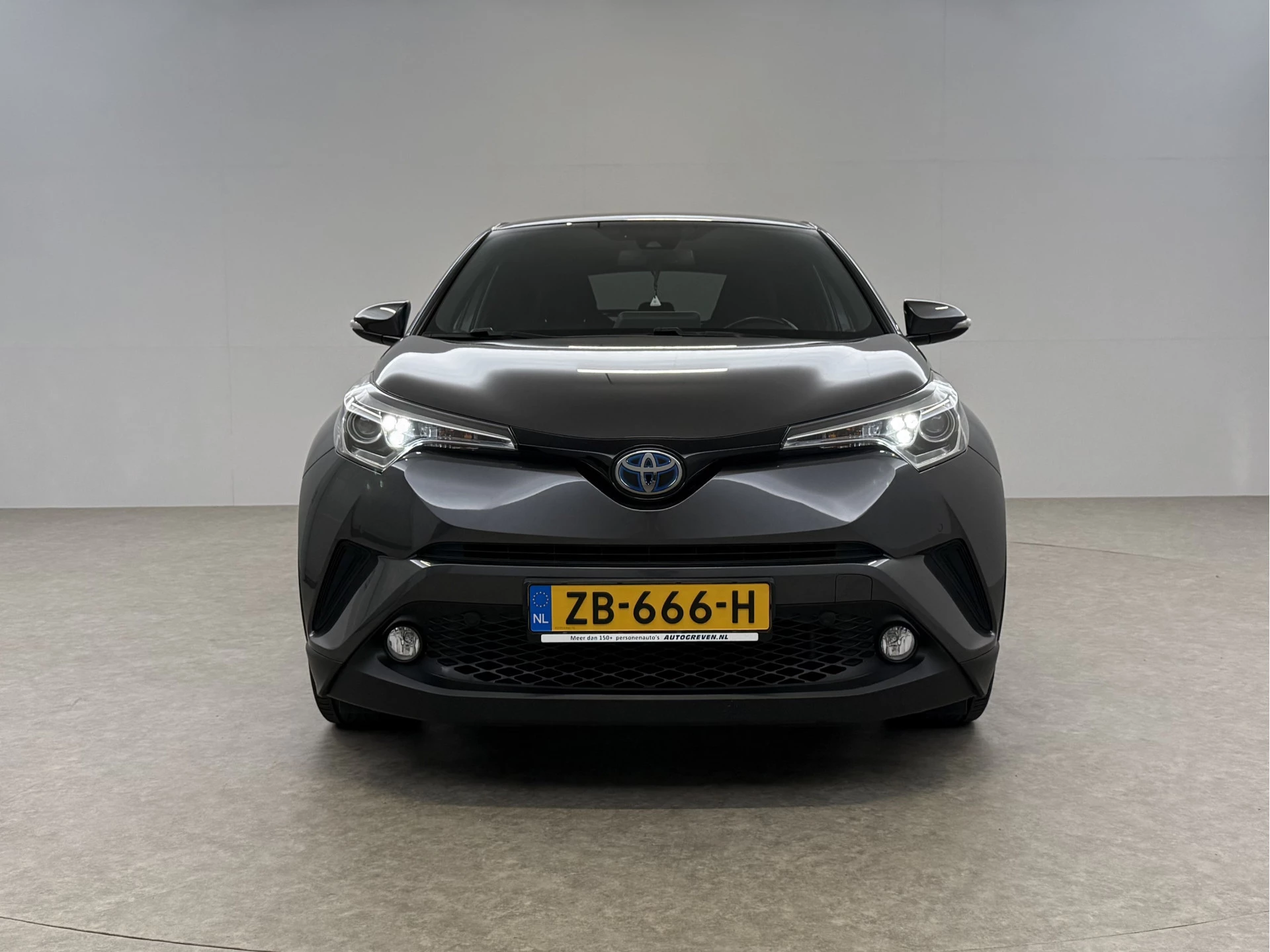 Hoofdafbeelding Toyota C-HR