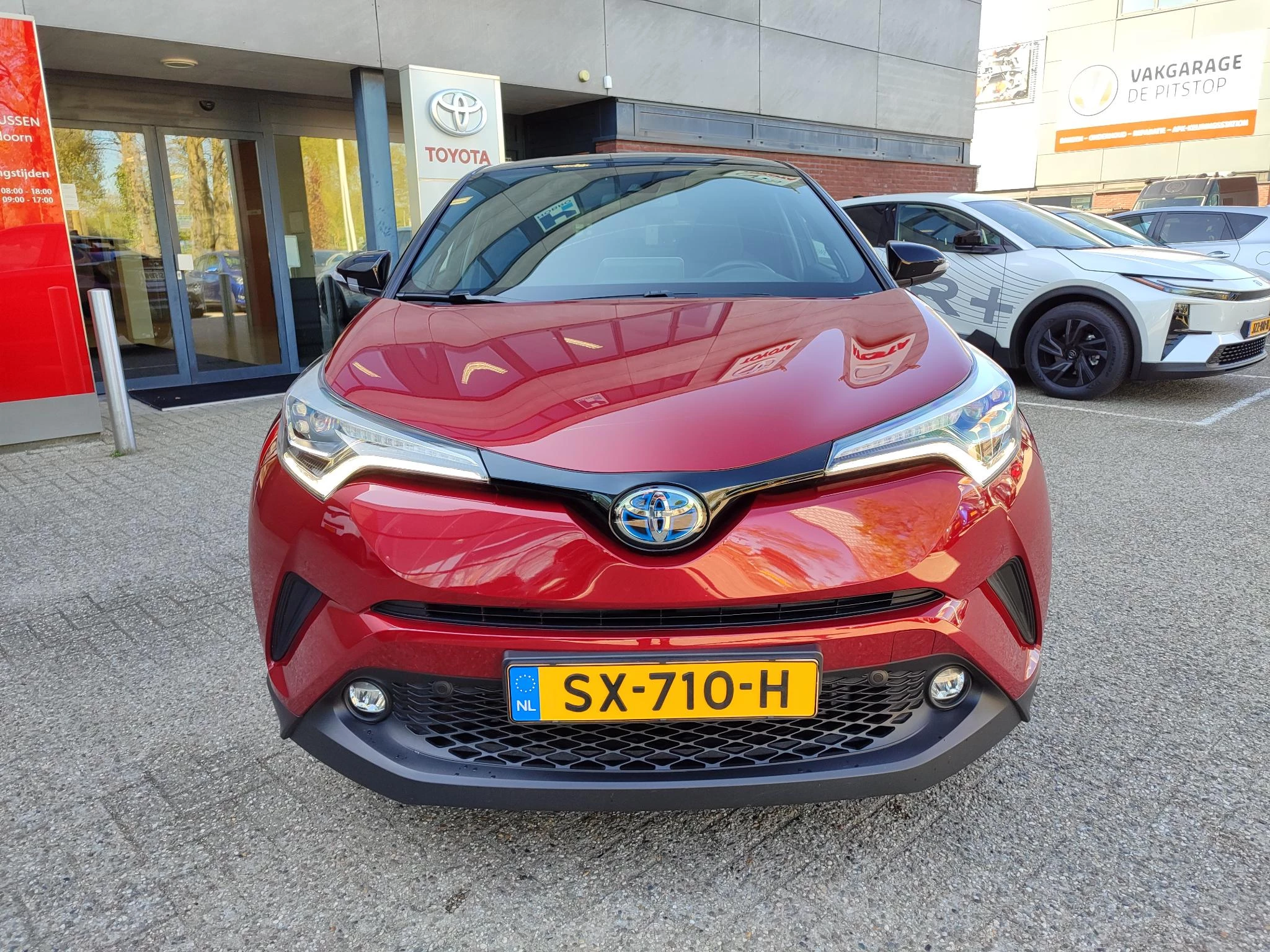 Hoofdafbeelding Toyota C-HR