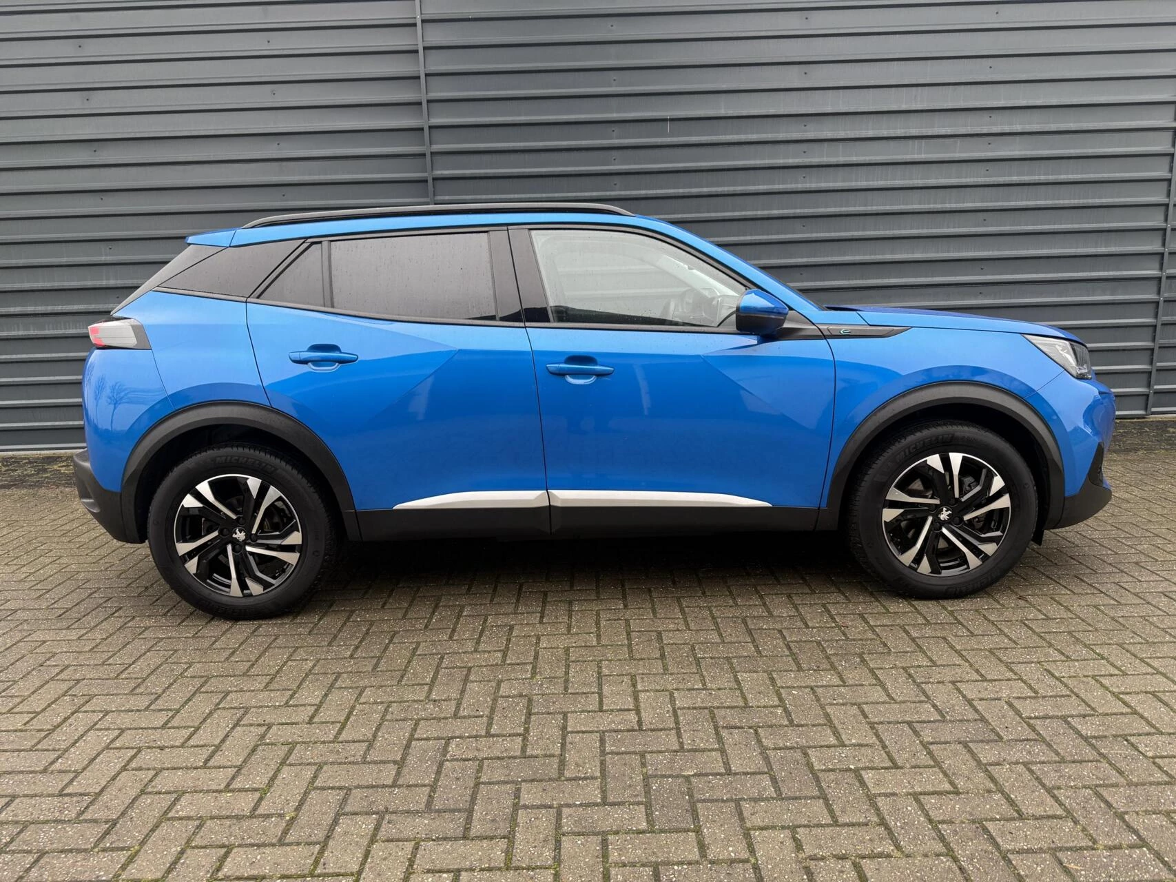 Hoofdafbeelding Peugeot e-2008