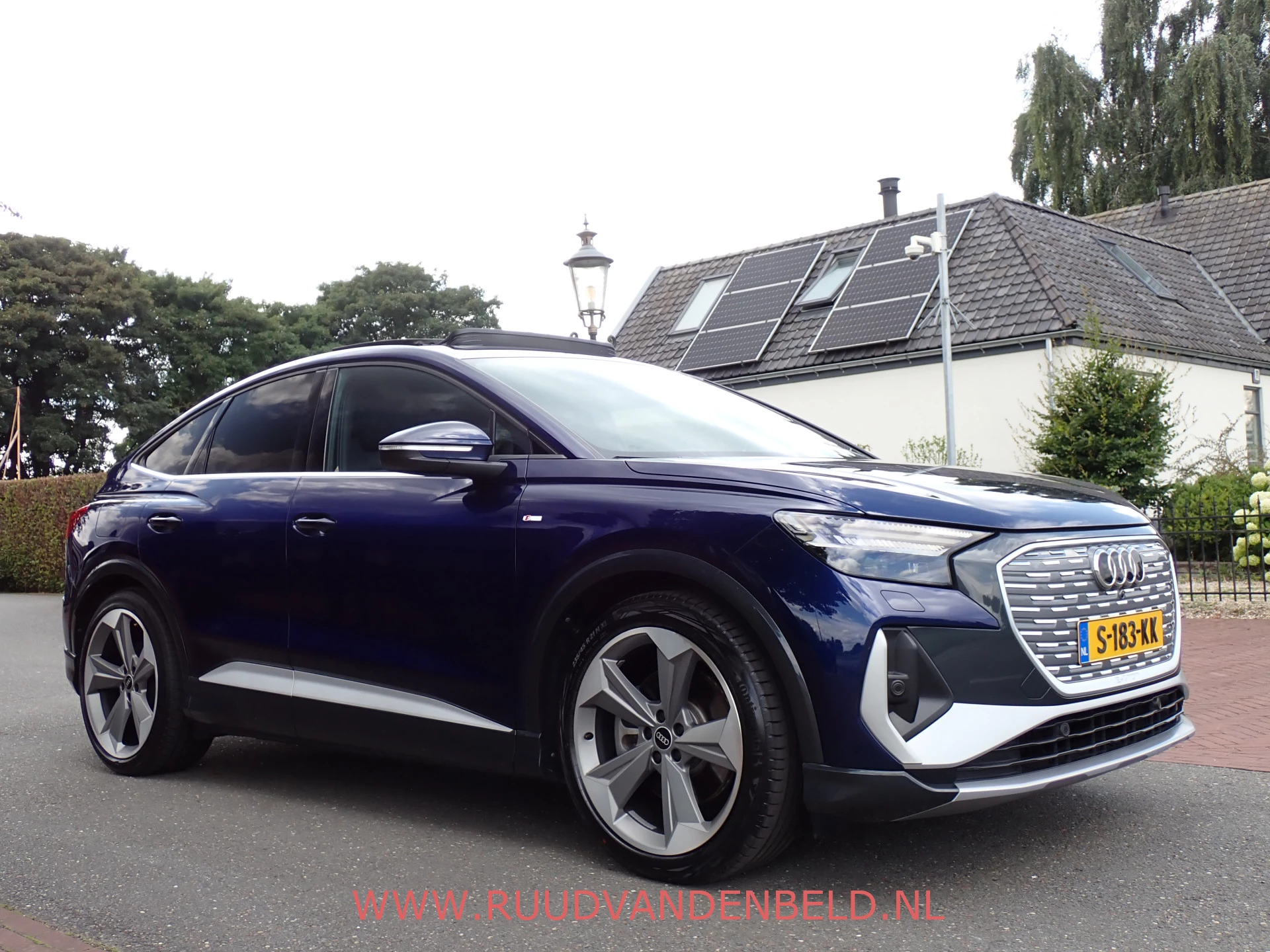 Hoofdafbeelding Audi Q4 e-tron