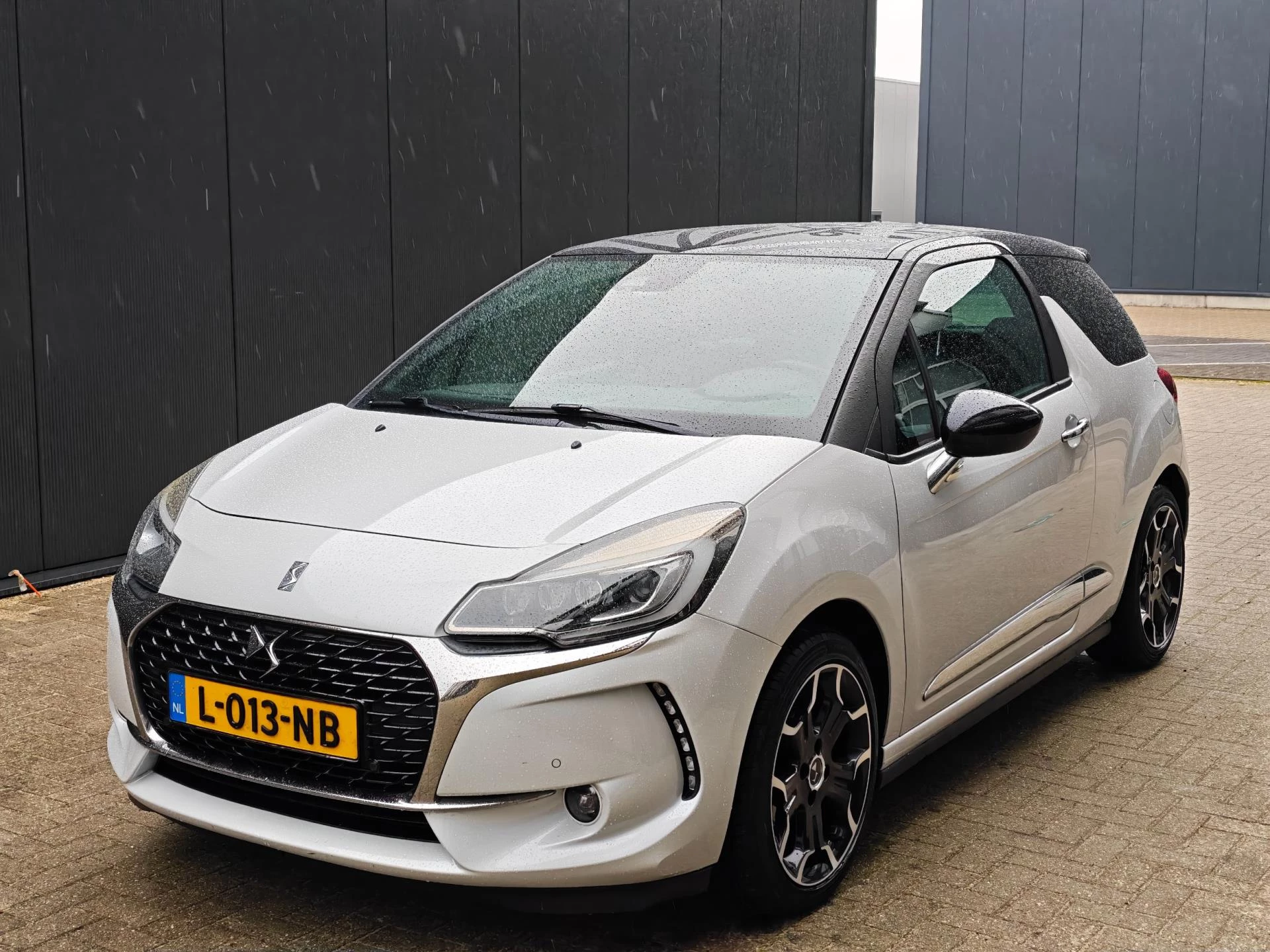 Hoofdafbeelding DS DS 3